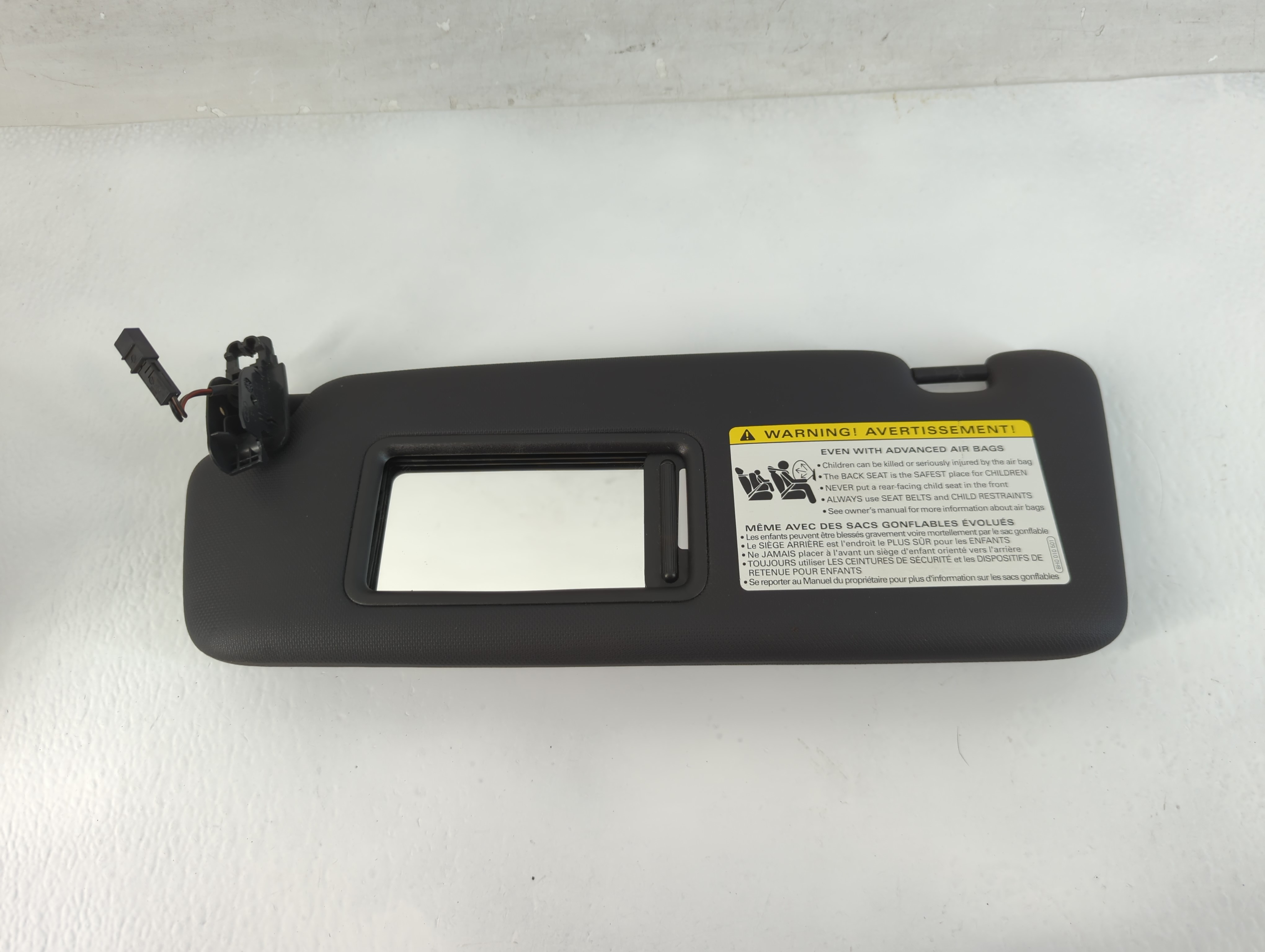 2013-2016 Audi S4 Driver Sun Visor Mirror Left Sunvisor Black 816597 - Oemusedautoparts1.com