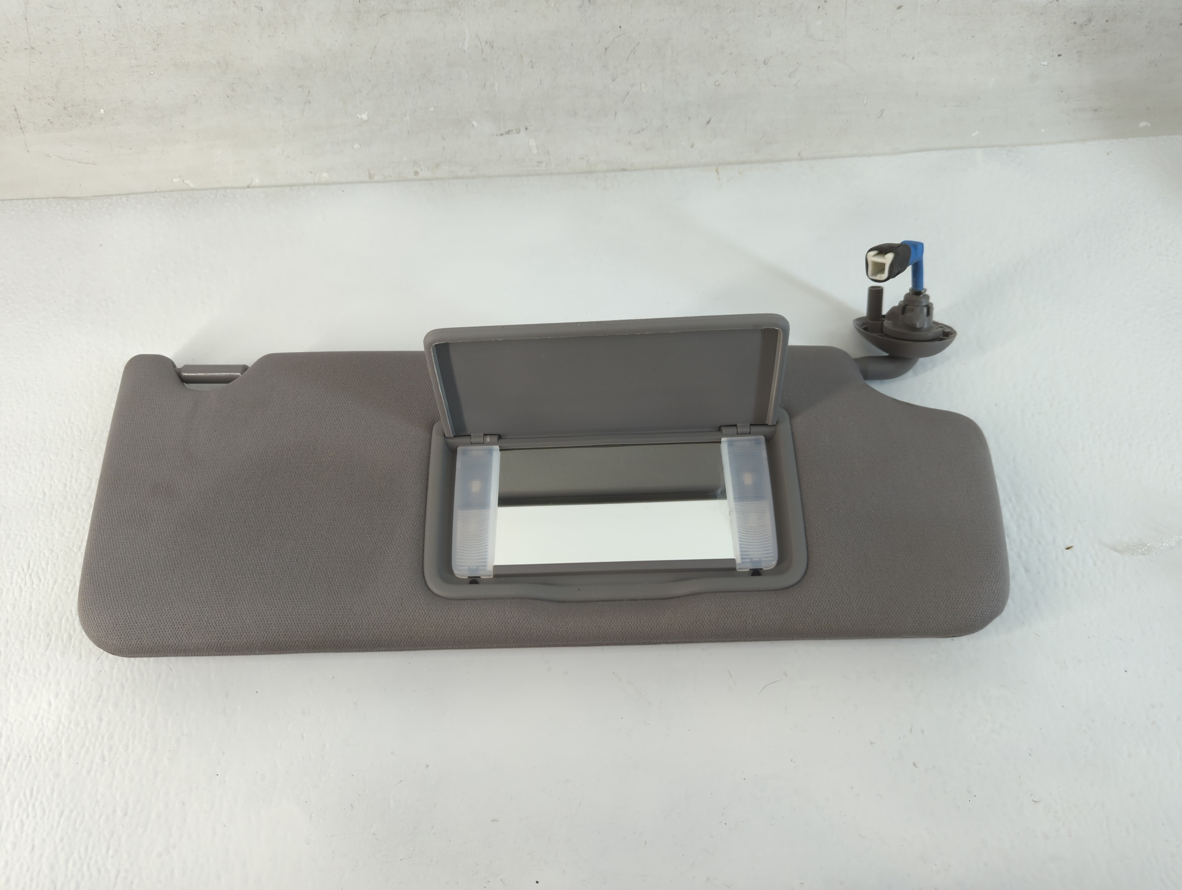 Honda Pilot Passenger Sun Visor Mirror Right Sunvisor Gray 816629 - Oemusedautoparts1.com