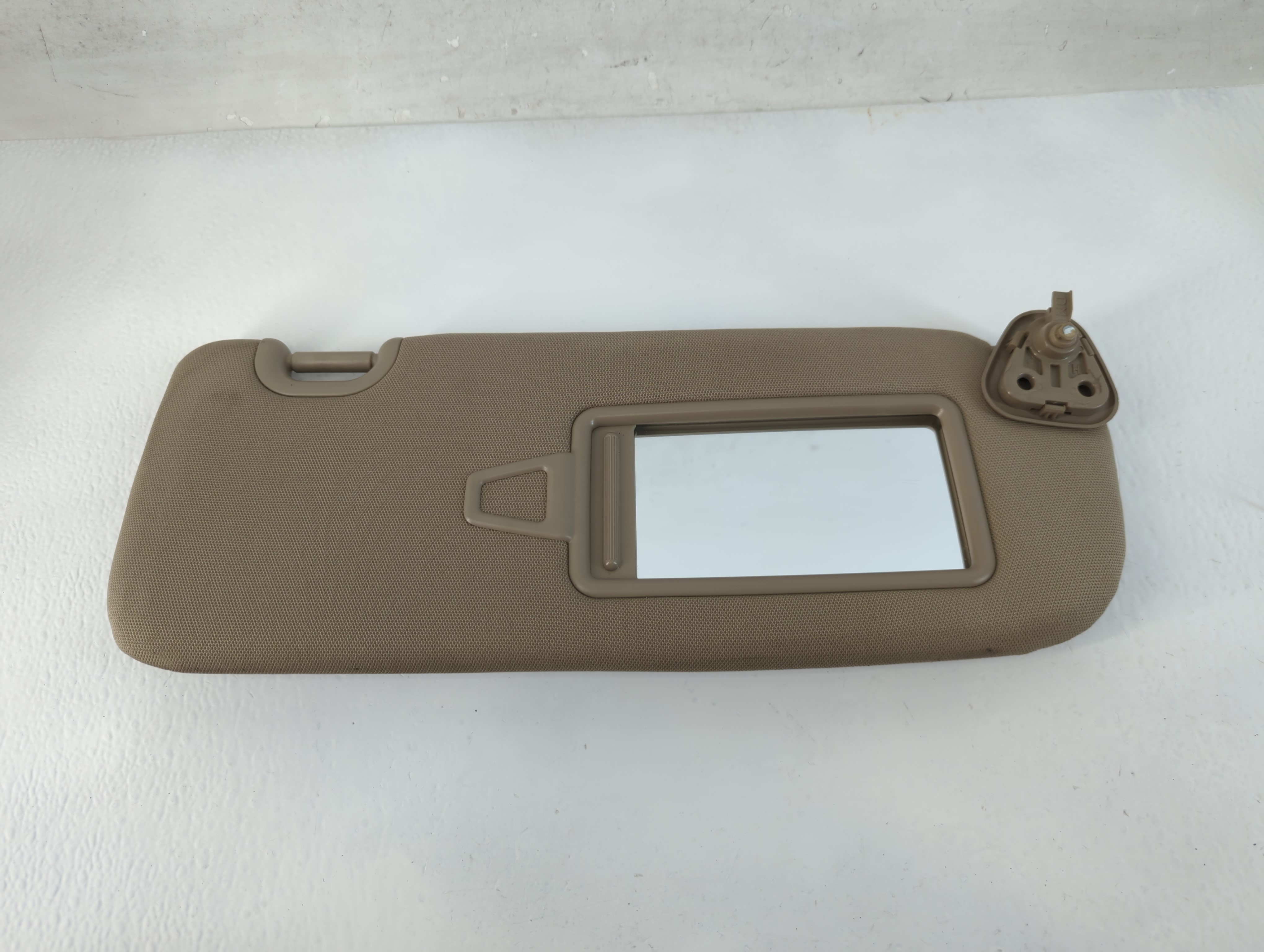2013-2019 Hyundai Santa Fe Passenger Sun Visor Mirror Right Sunvisor 816647 - Oemusedautoparts1.com