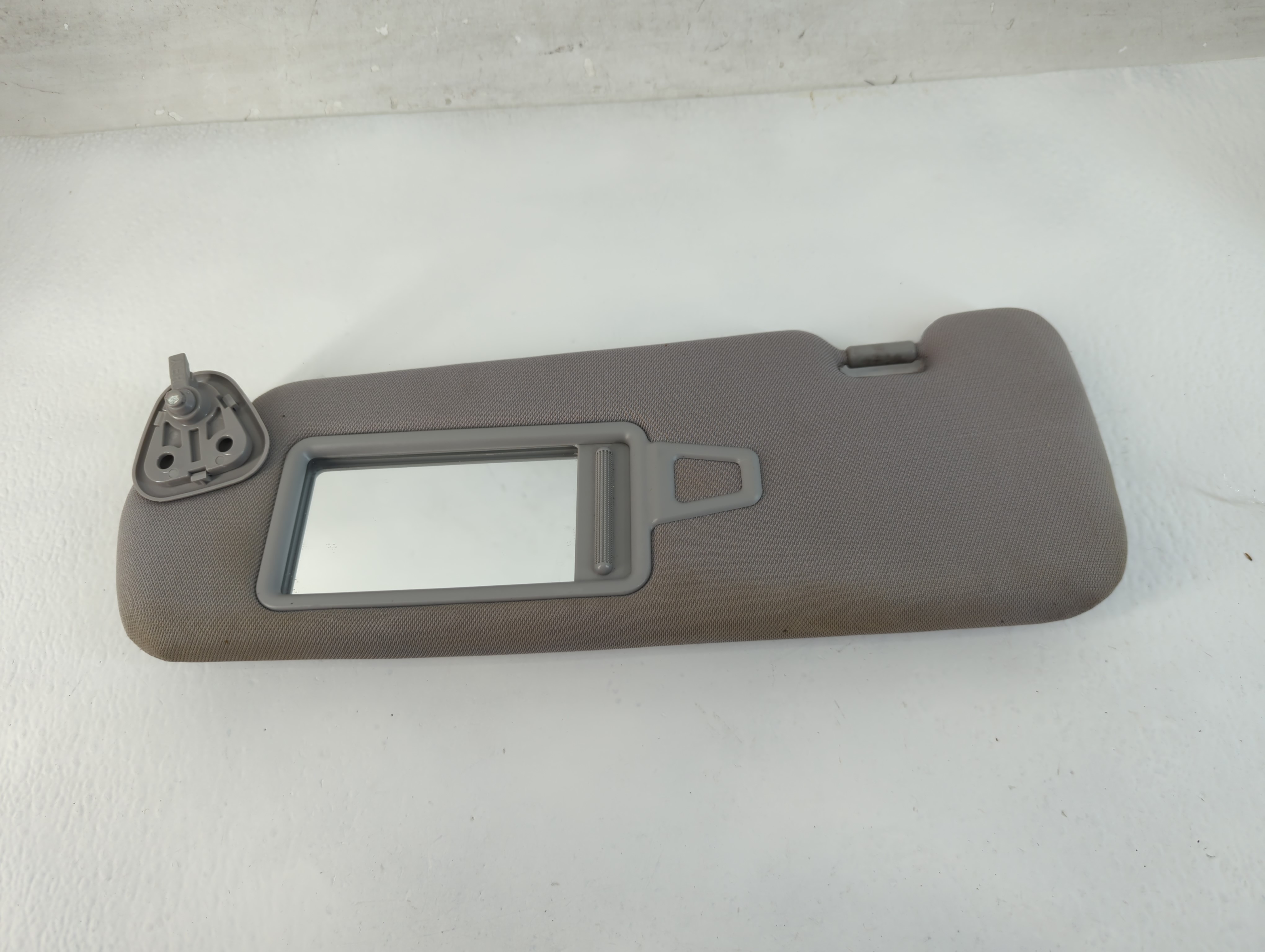 2012-2014 Hyundai Sonata Driver Sun Visor Mirror Left Sunvisor Grey 816648 - Oemusedautoparts1.com