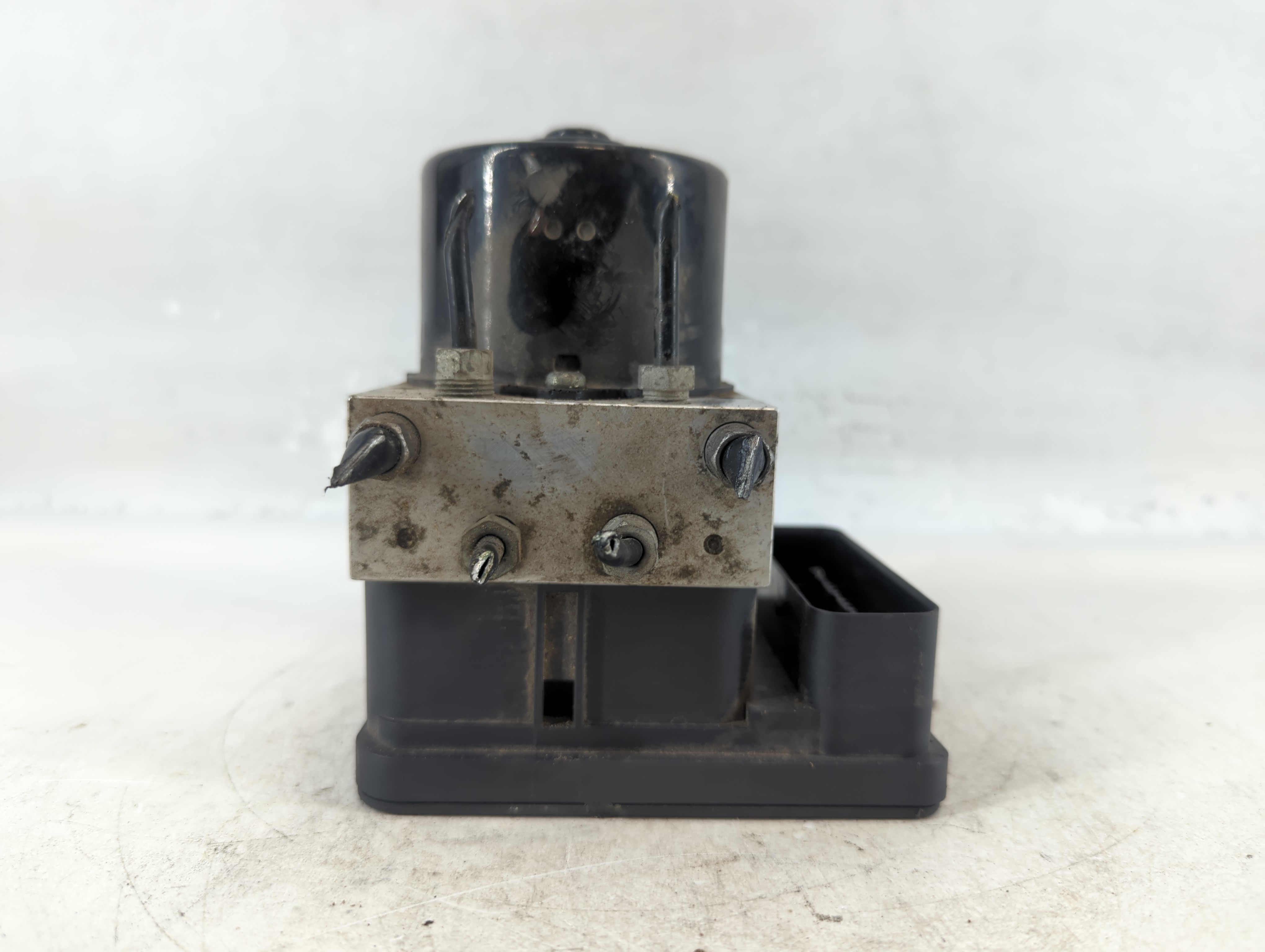 2007-2010 Volvo S40 Abs Pump Control Module 816657 - Oemusedautoparts1.com