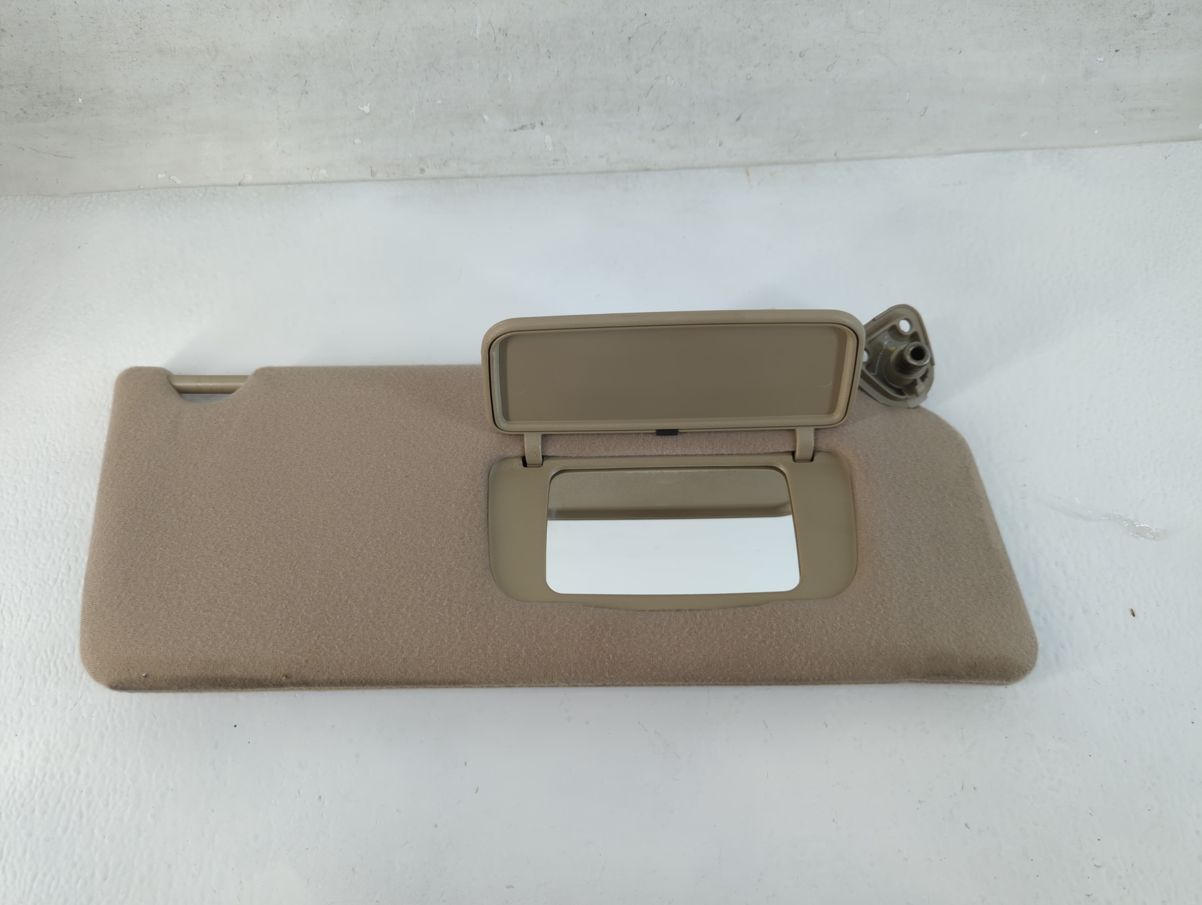 2002-2006 Toyota Camry Passenger Sun Visor Mirror Right Sunvisor Beige 816680 - Oemusedautoparts1.com