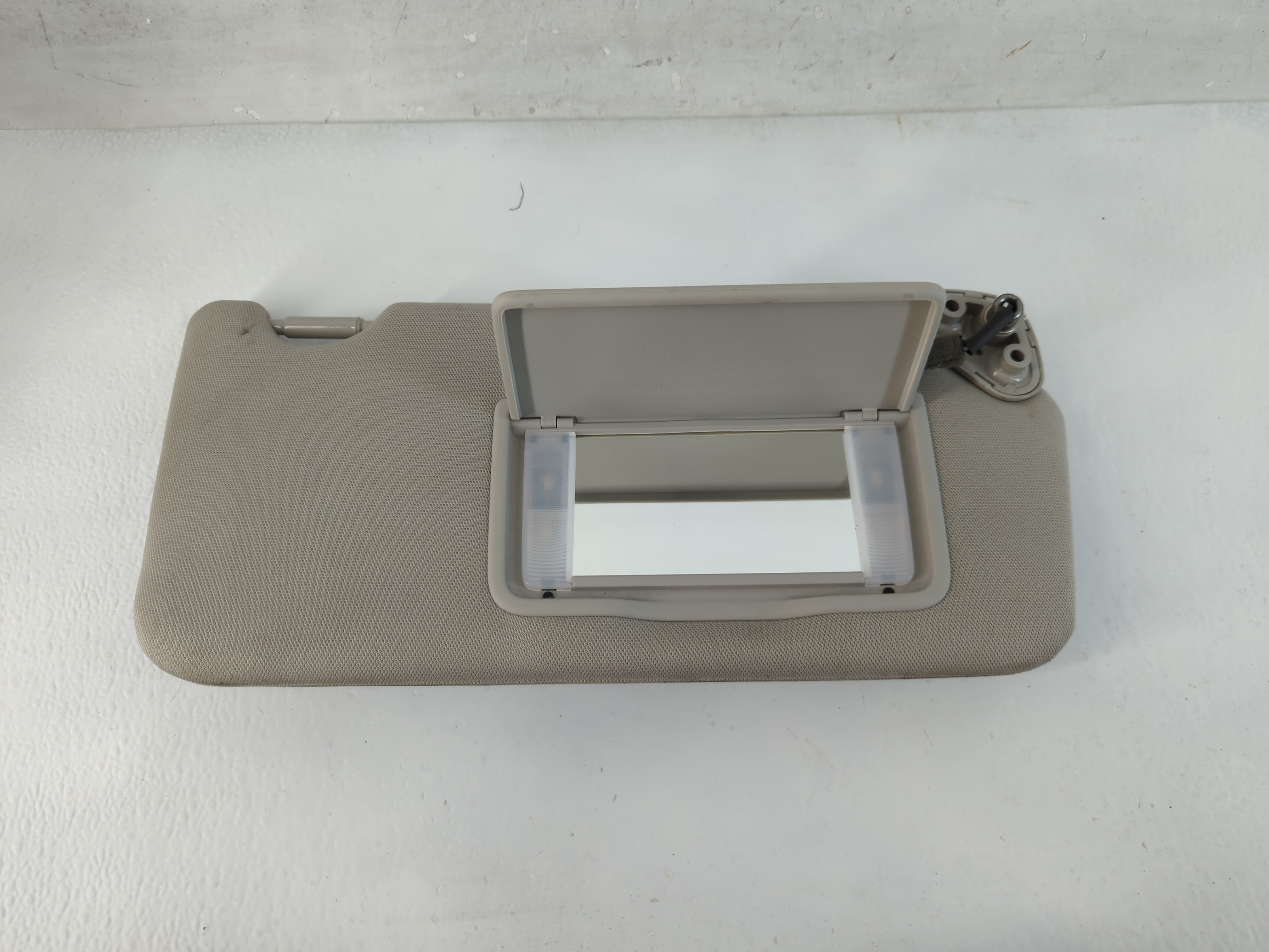 2010-2014 Subaru Legacy Passenger Sun Visor Mirror Right Sunvisor Beige 816704 - Oemusedautoparts1.com