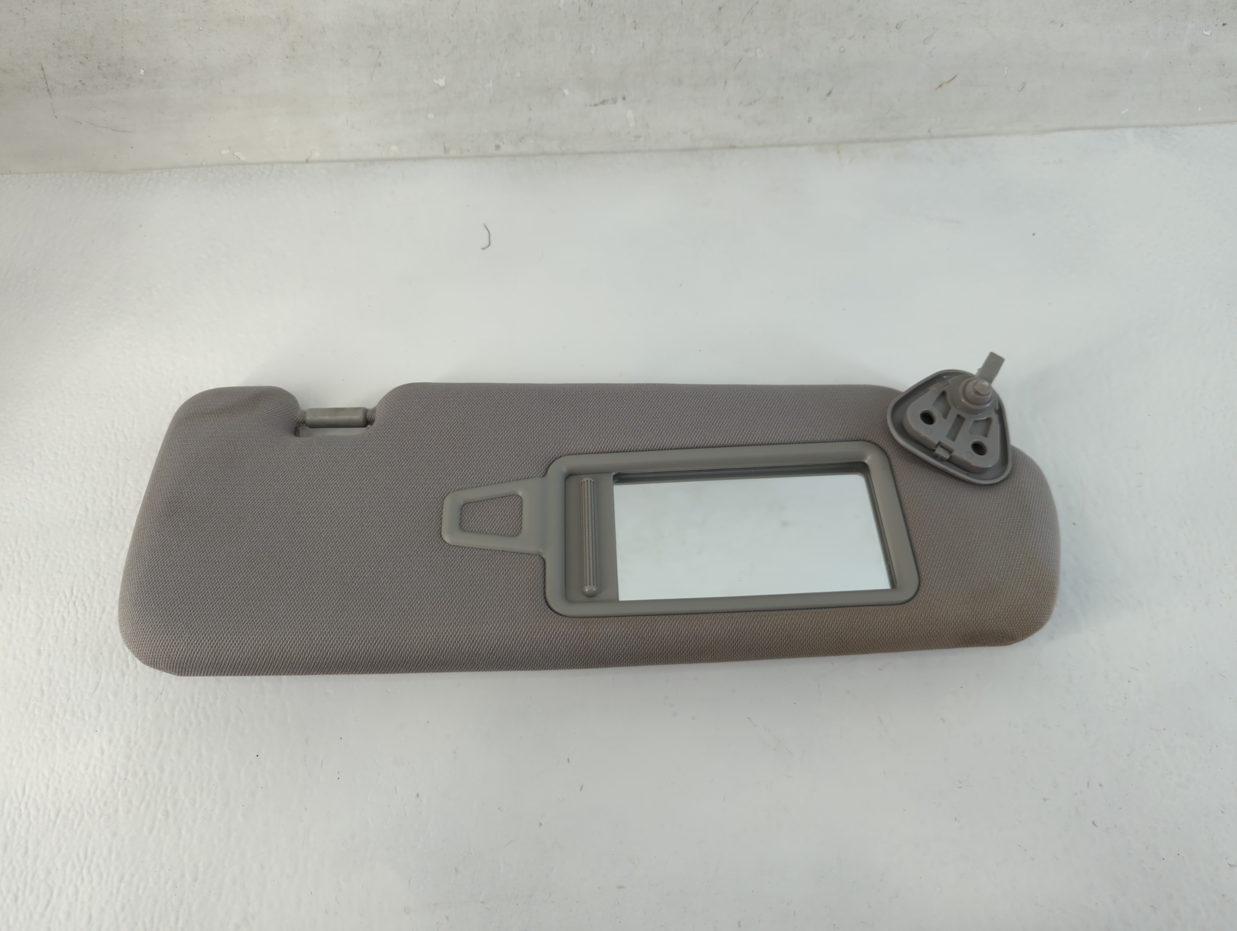 2012-2014 Hyundai Sonata Passenger Sun Visor Mirror Right Sunvisor Grey 816713 - Oemusedautoparts1.com