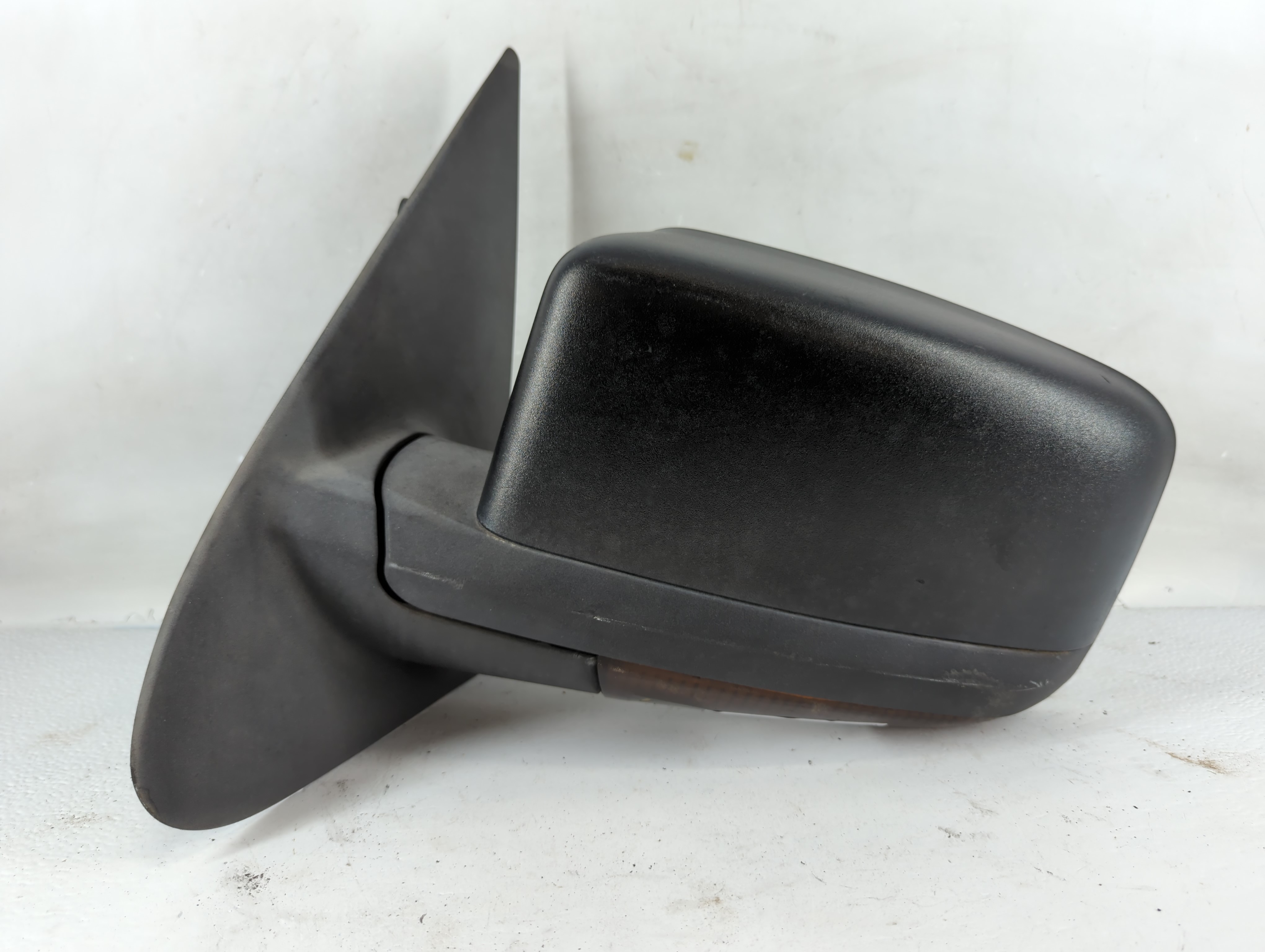 2003-2004 Ford Expedition Driver Left Side View Power Door Mirror Black 816748 - Oemusedautoparts1.com