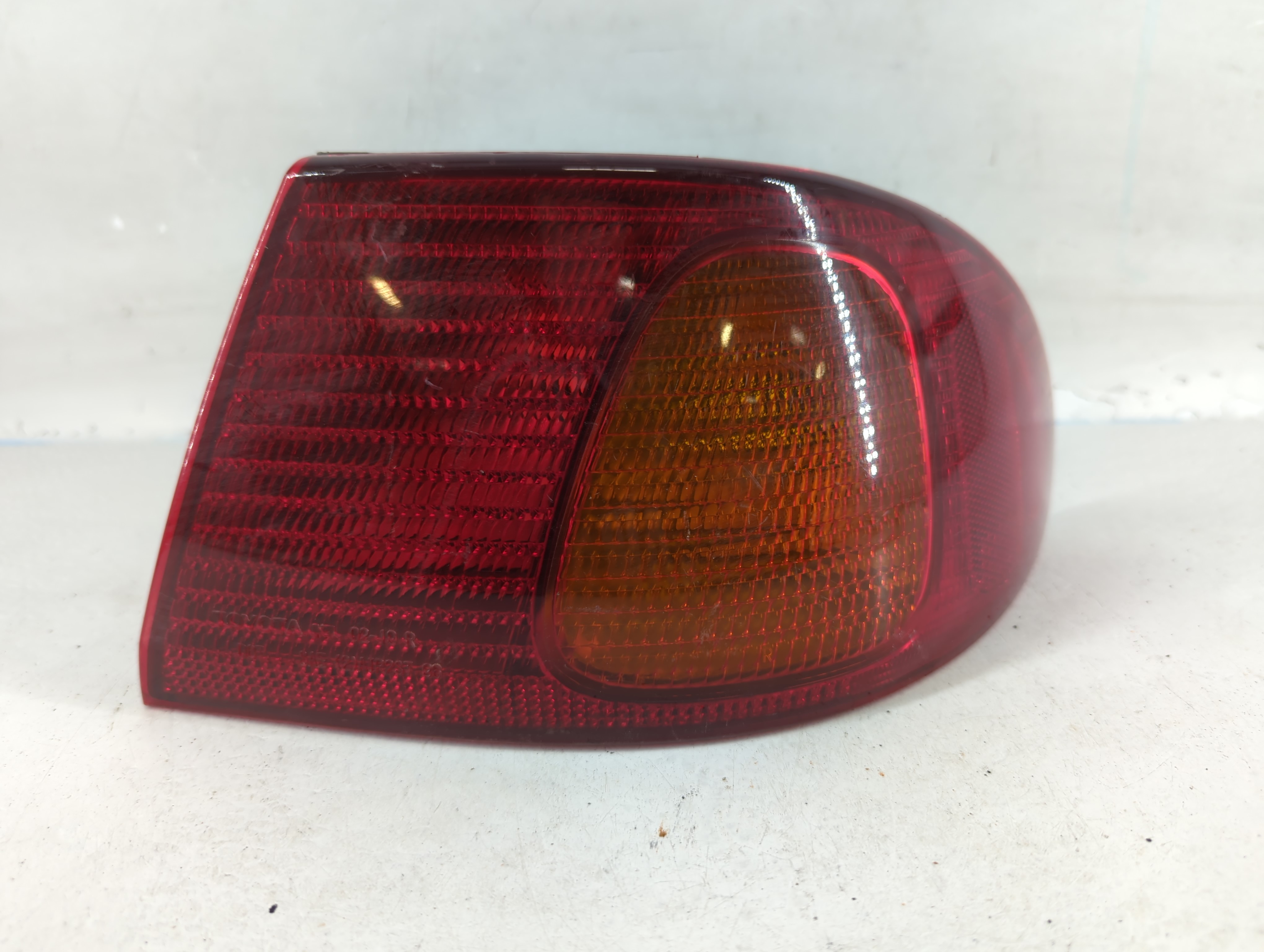 1998-2002 Toyota Corolla Driver Left Side Tail Light Taillight Oem 816775 - Oemusedautoparts1.com