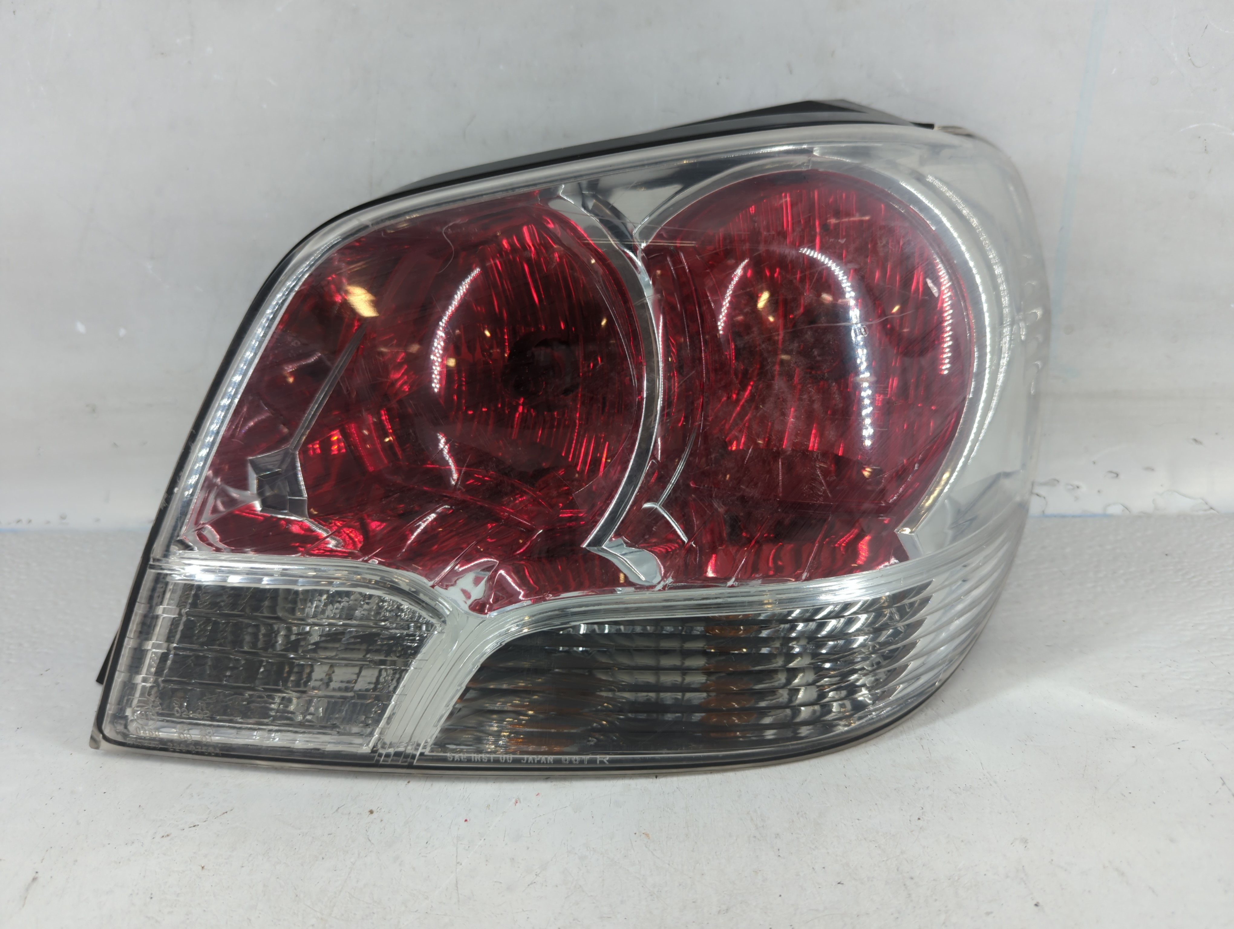2003 Mitsubishi Outlander Passenger Right Side Tail Light Taillight Oem 816776 - Oemusedautoparts1.com