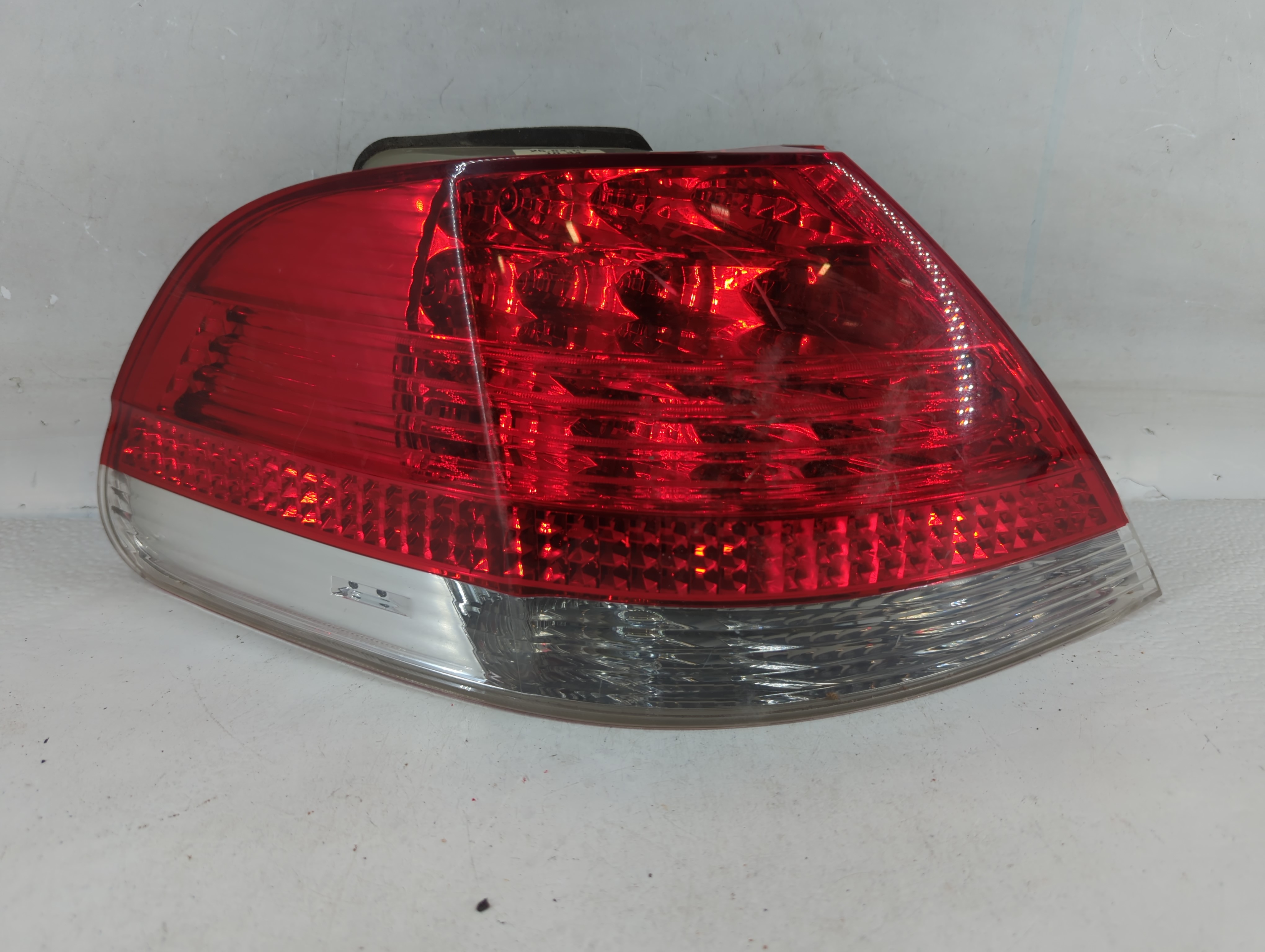 2006-2008 Bmw 750i Passenger Right Side Tail Light Taillight Oem 816781 - Oemusedautoparts1.com