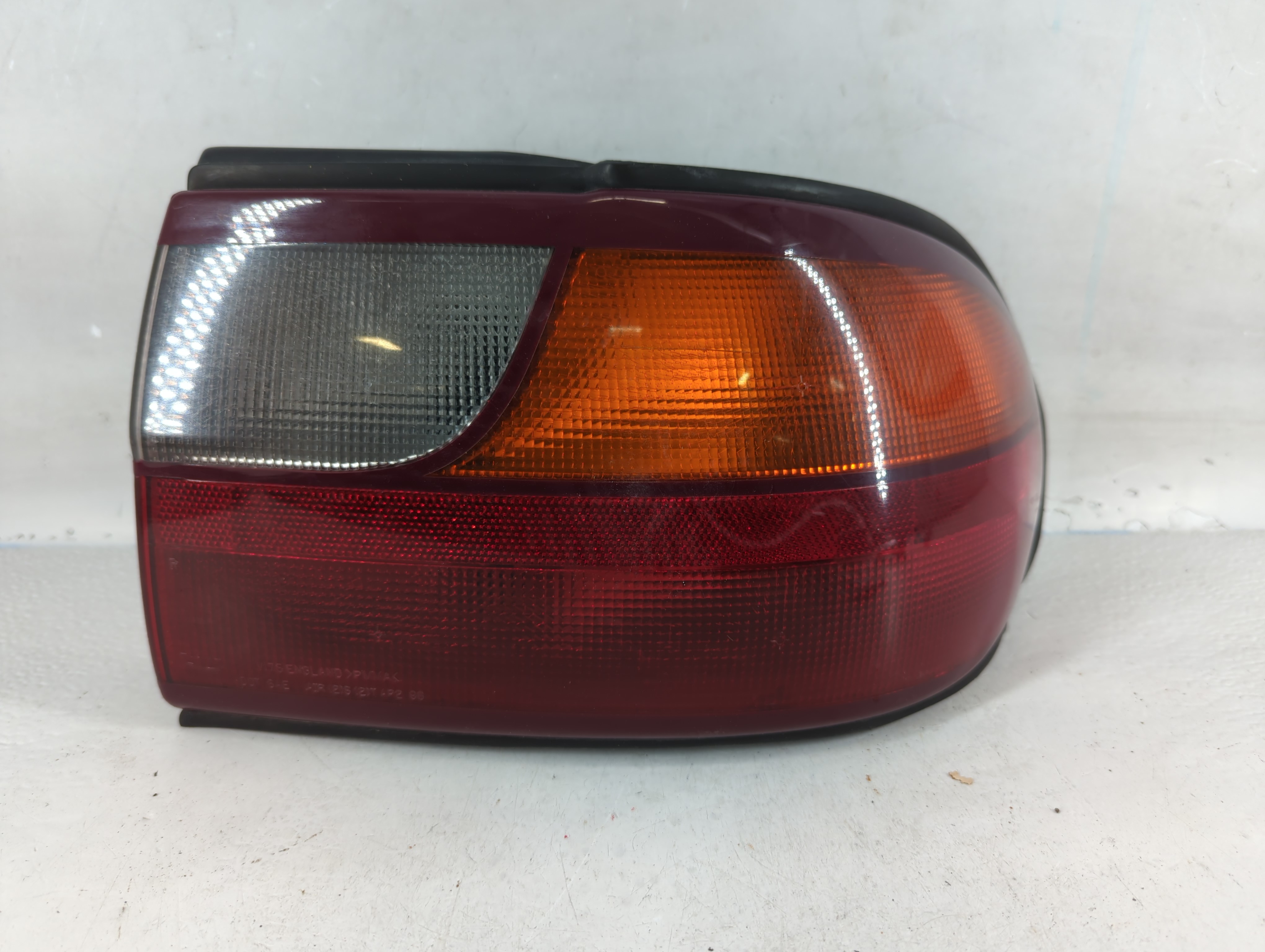 1997-2005 Chevrolet Malibu Driver Left Side Tail Light Taillight Oem 816791 - Oemusedautoparts1.com