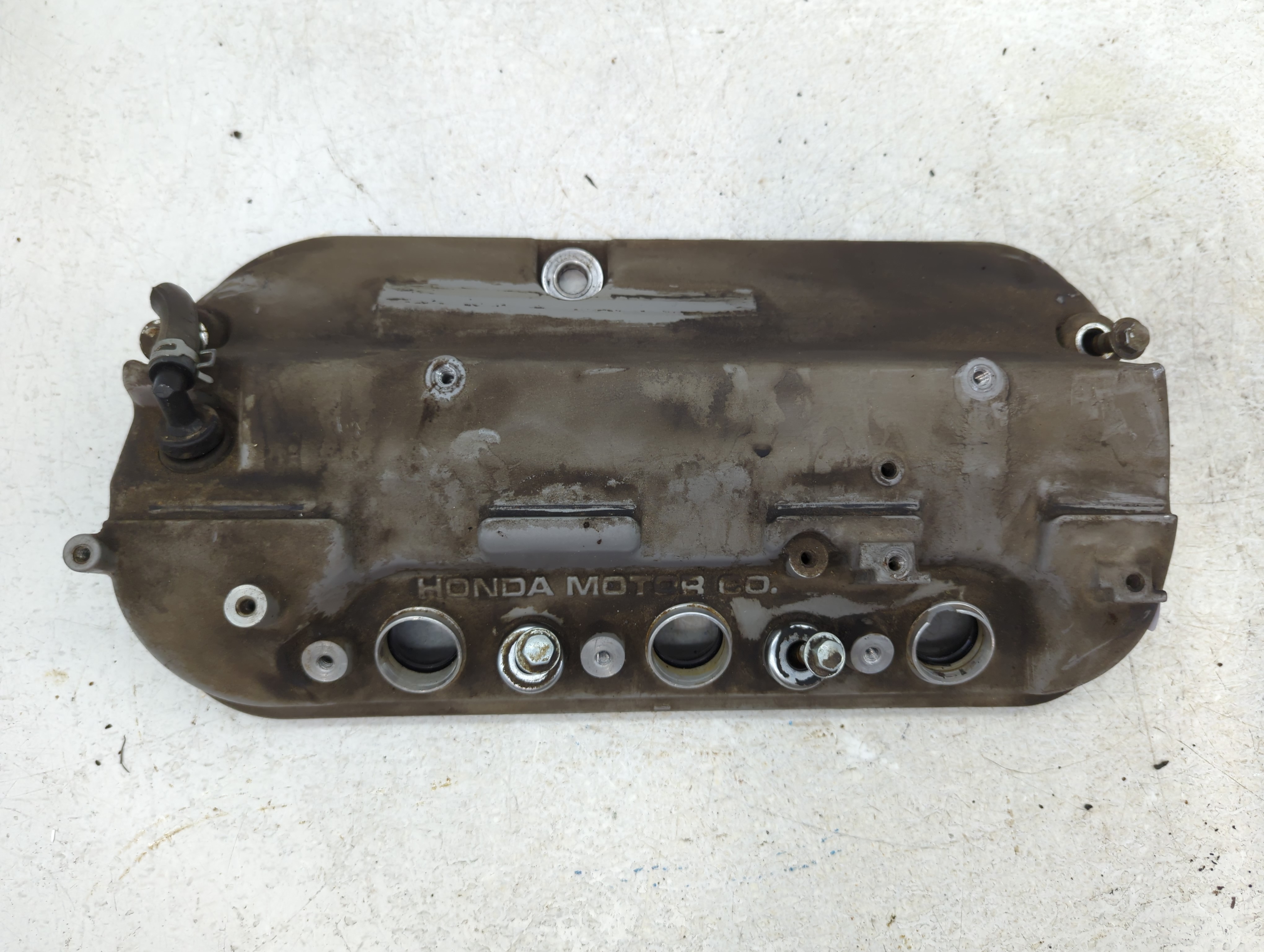 2002 Honda Accord Passenger Right Cylinder Head Valve Cover 816868 - Oemusedautoparts1.com