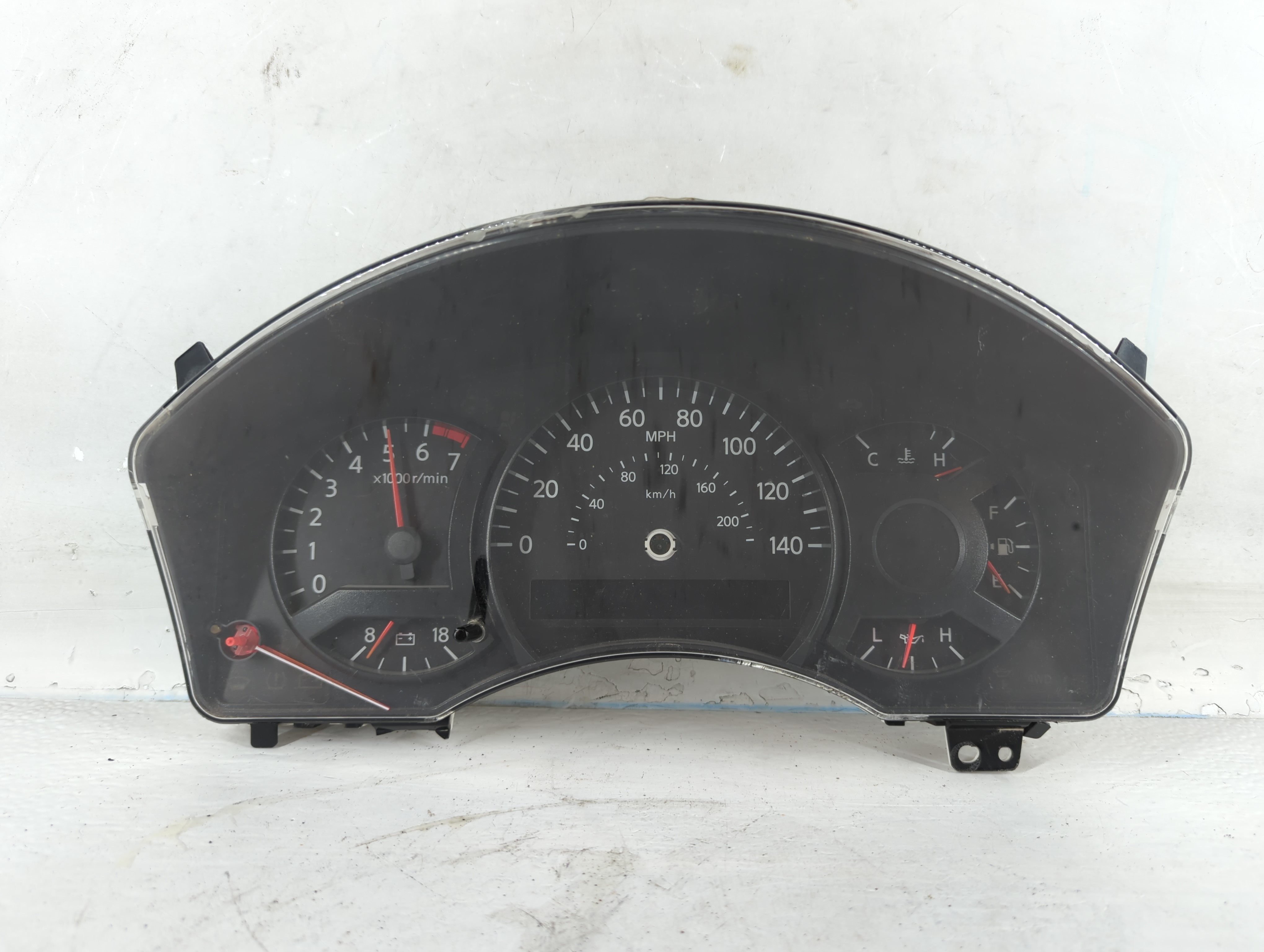 2005-2005 Nissan Titan Speedometer Instrument Cluster Gauges 24810-7s20e 816887 - Oemusedautoparts1.com