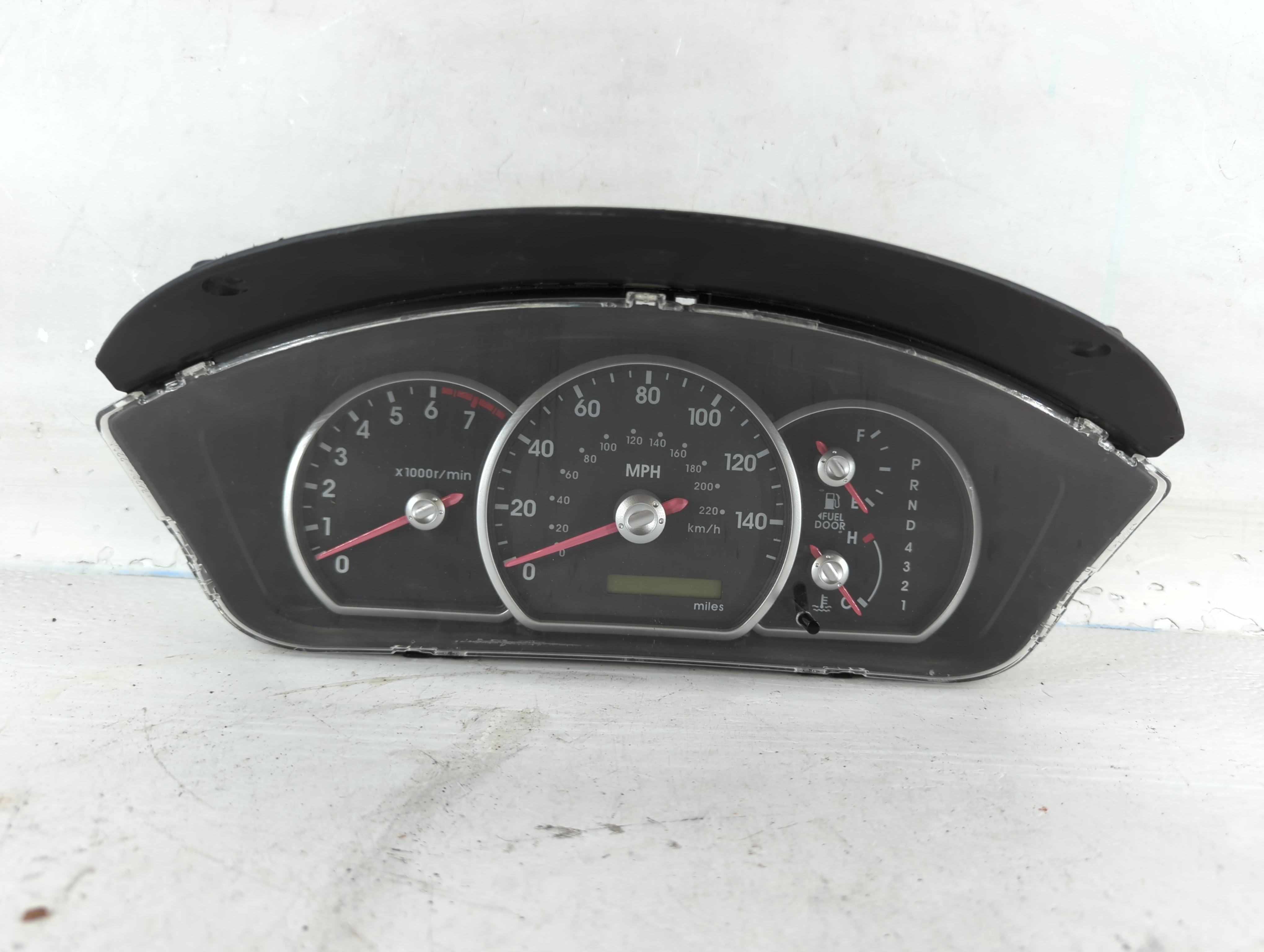 2004-2005 Mitsubishi Galant Speedometer Instrument Cluster Gauges 816889 - Oemusedautoparts1.com