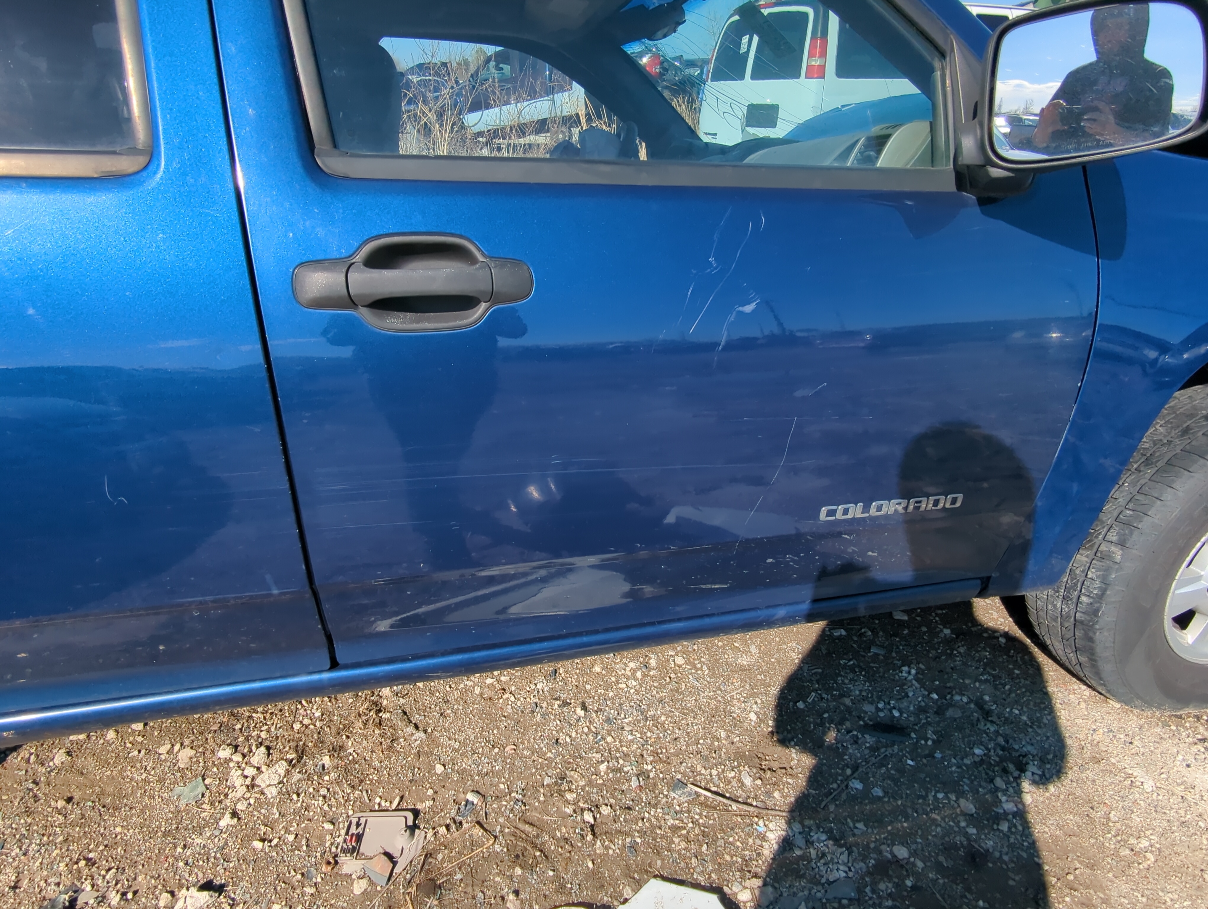 Picture of 2008-2012 Chevrolet Colorado Passenger Front Door Oem 817003