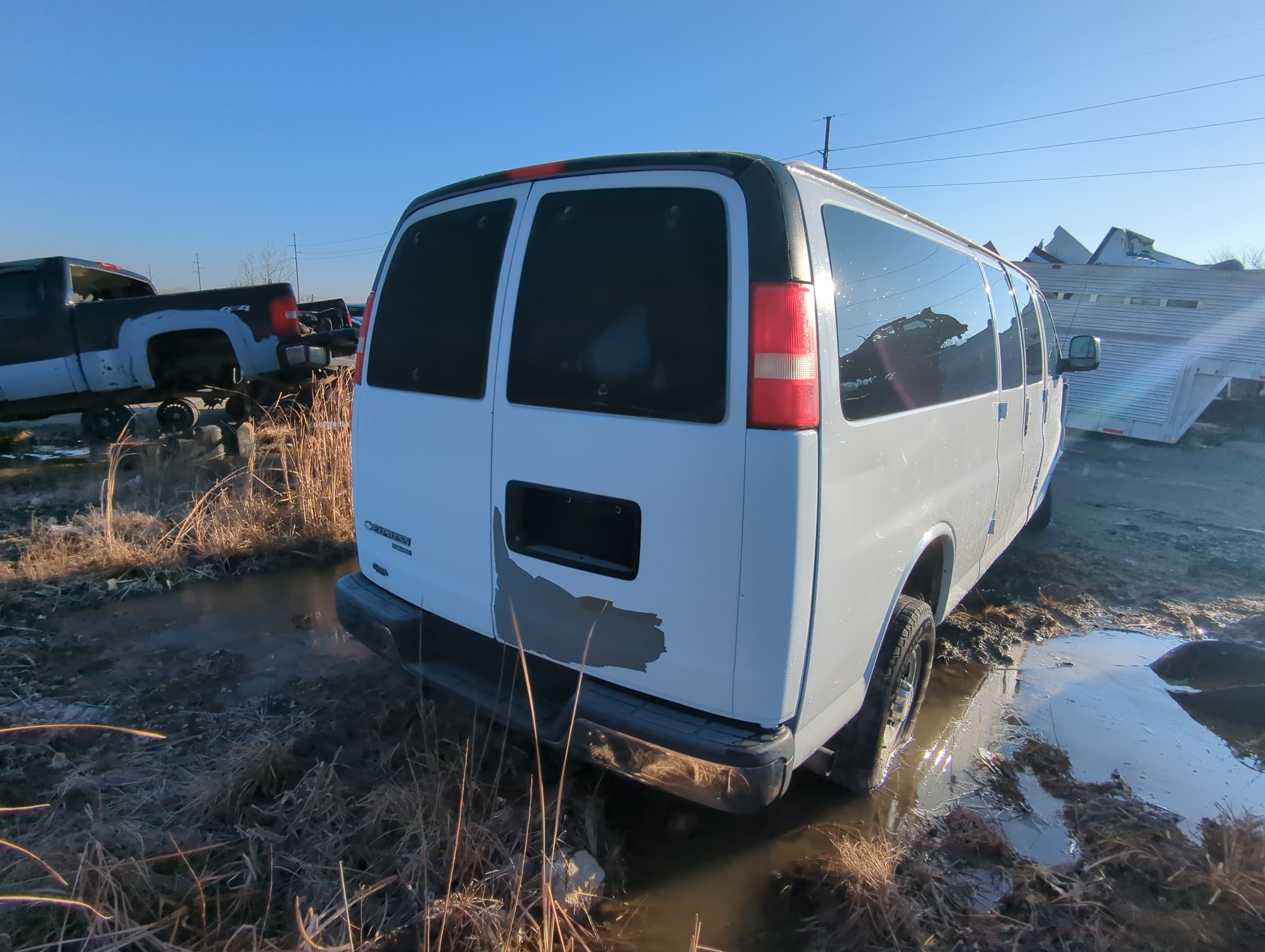 Picture of Chevrolet Express 3500 Van Back Door Right Passenger Side Oem 817026