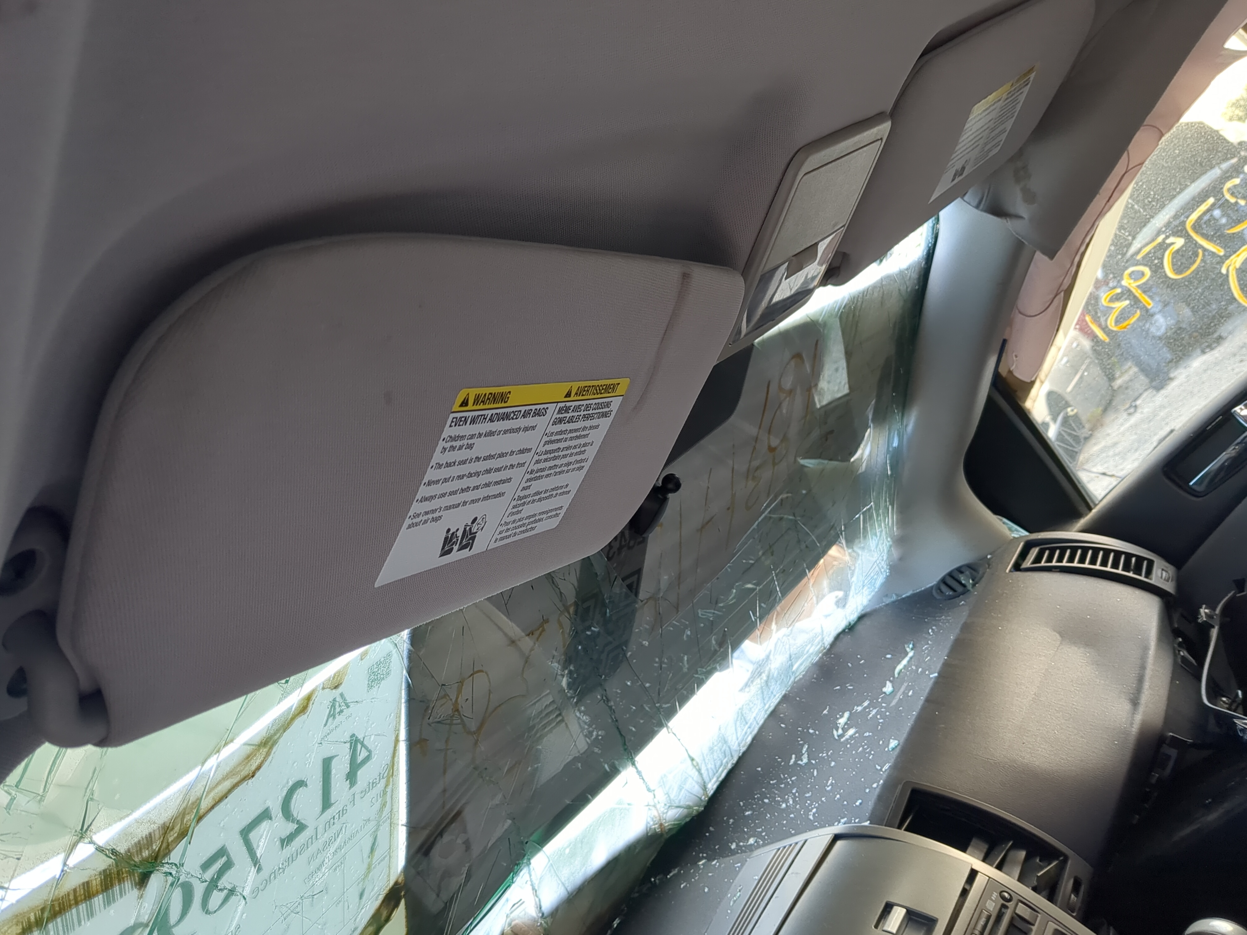 2011-2012 Nissan Sentra Driver Sun Visor Mirror Left Sunvisor 817212 - Oemusedautoparts1.com