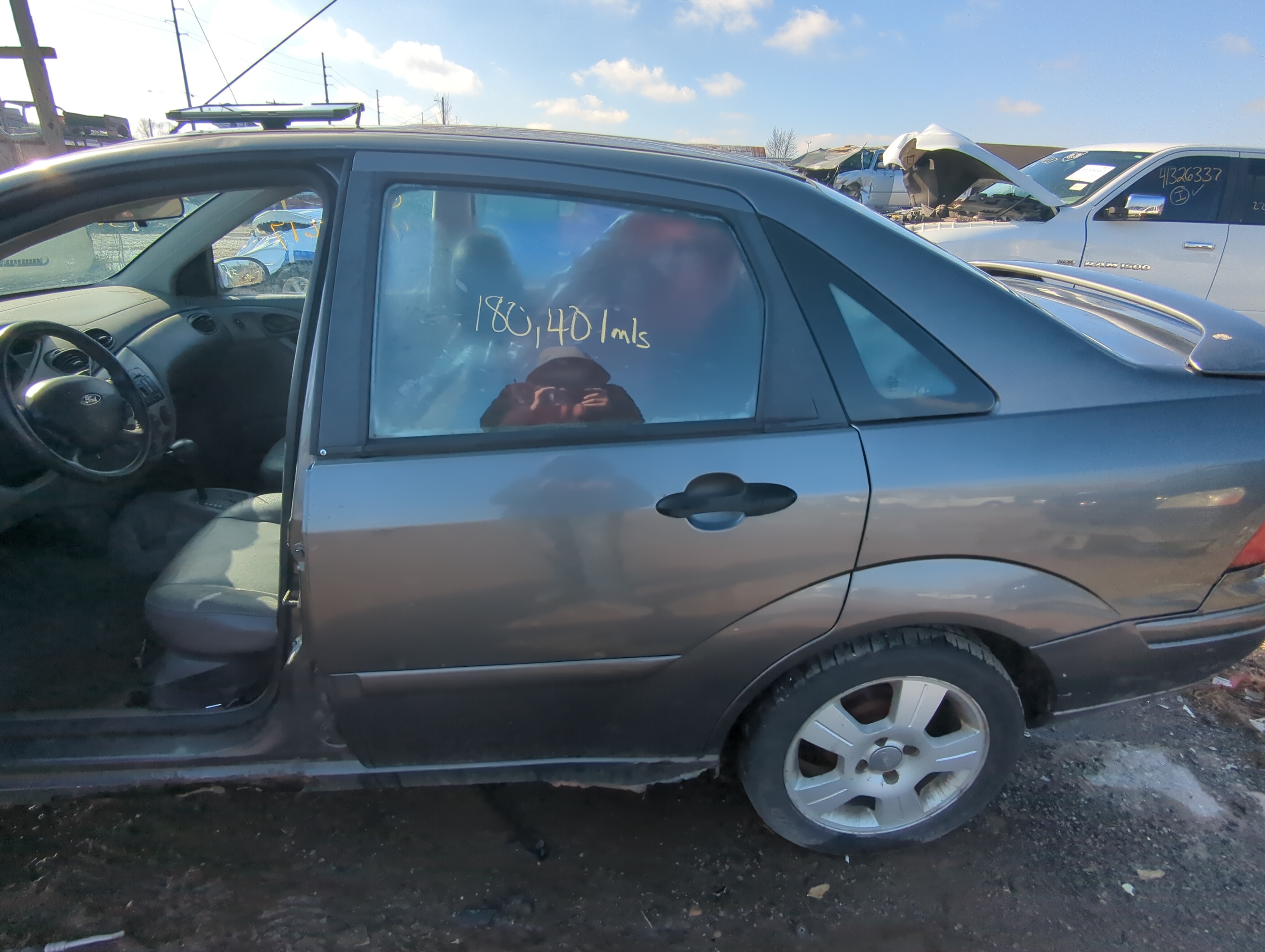 Picture of  2004 FORD FOCUS