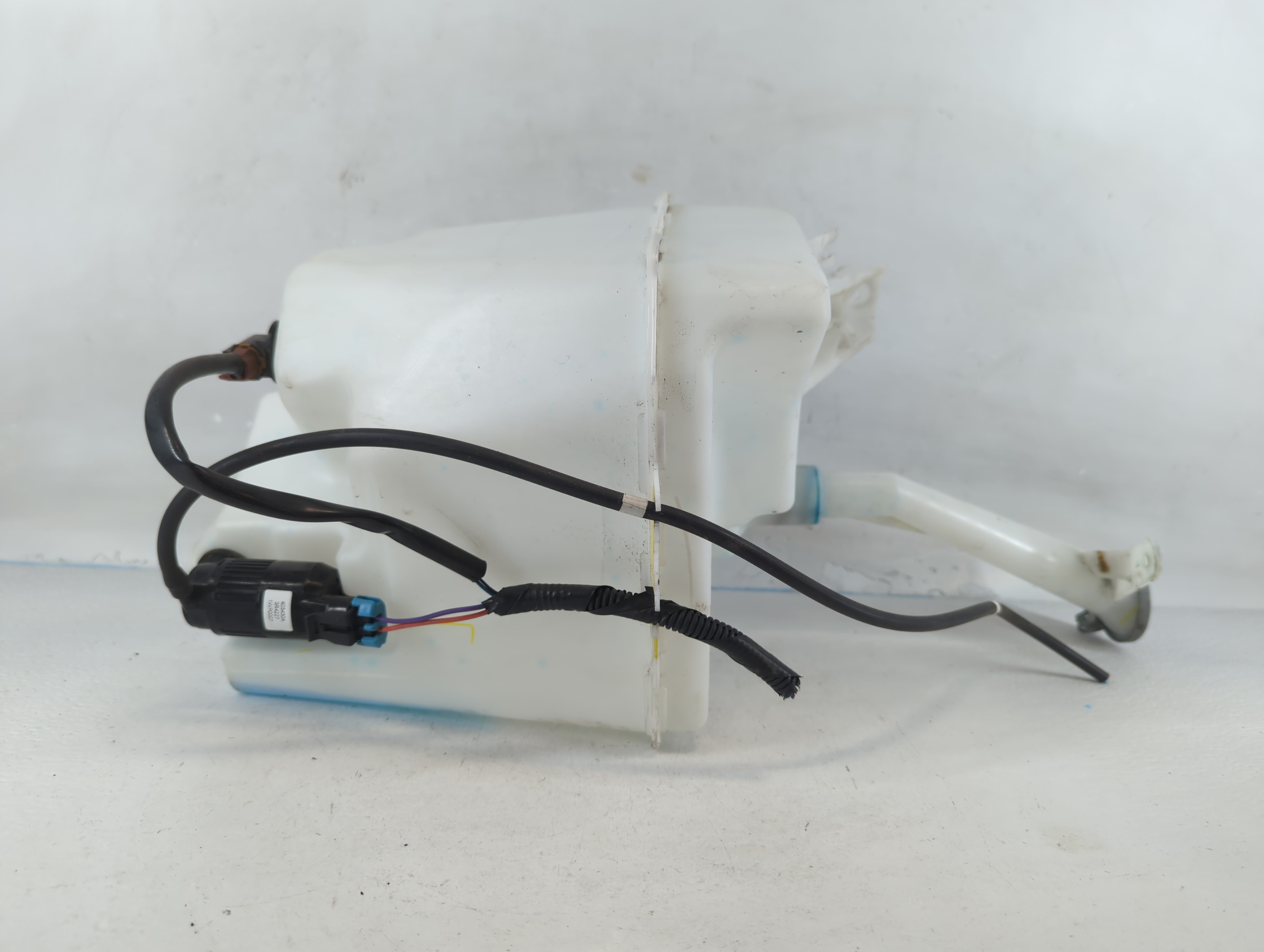 2016-2019 Nissan Sentra Windshield Washer Fluid Reservoir Bottle Oem 817446 - Oemusedautoparts1.com