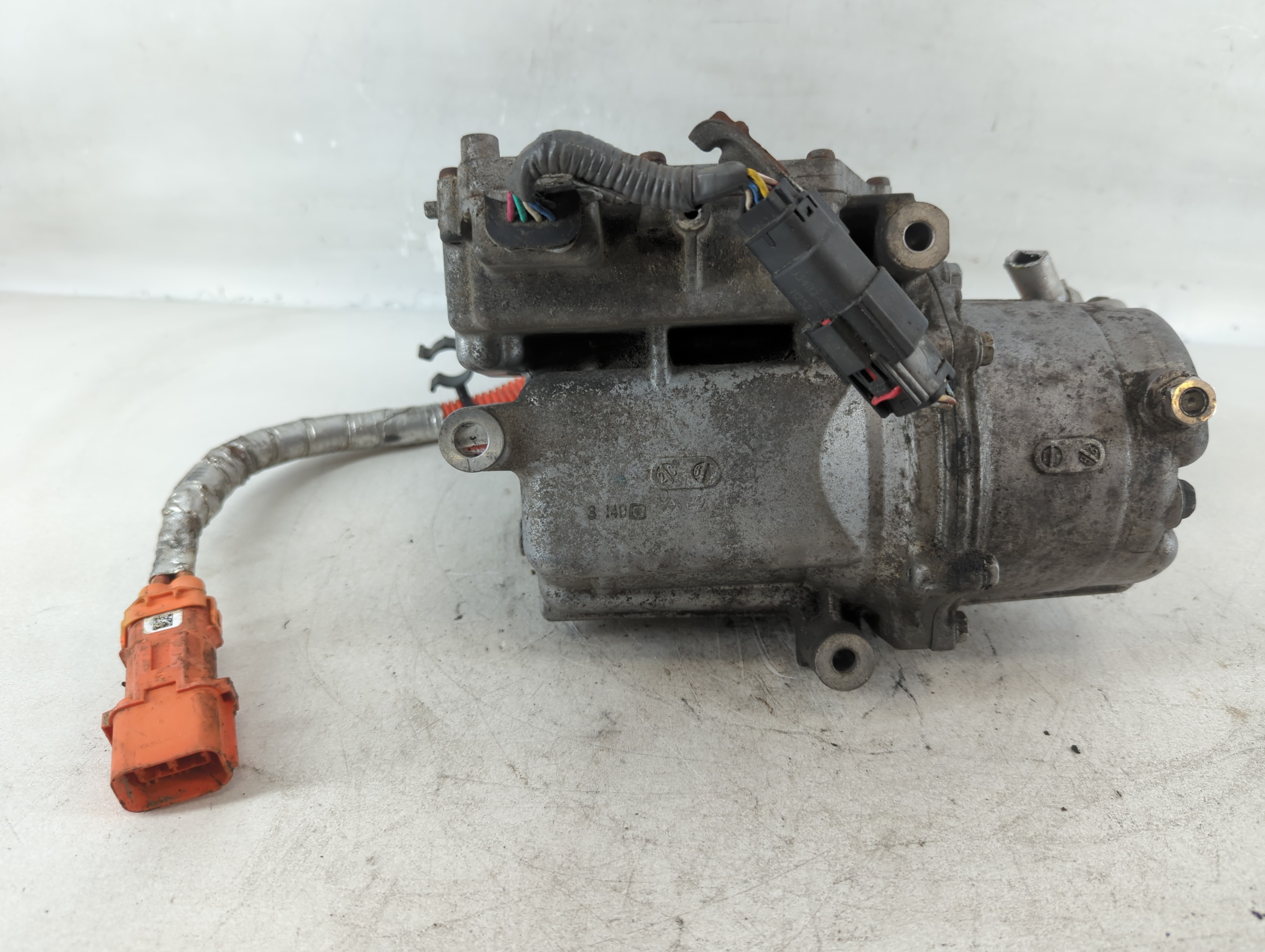 2011-2015 Chevrolet Volt Air Conditioning A/c Ac Compressor Oem 817466 - Oemusedautoparts1.com