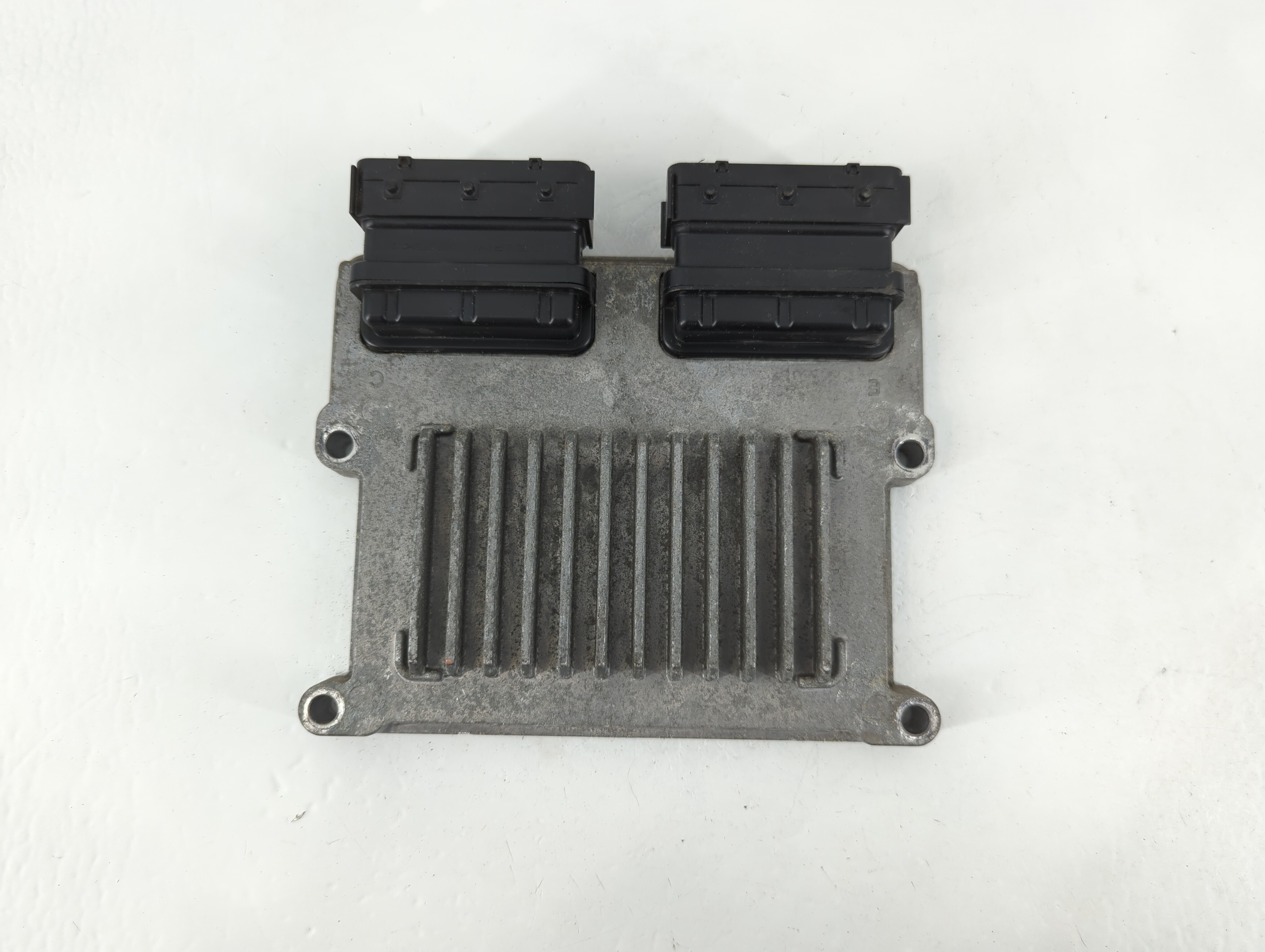 Picture of 2015-2018 Kia Sedona Engine Control Computer Ecu Pcm Ecm Pcu Oem 817484