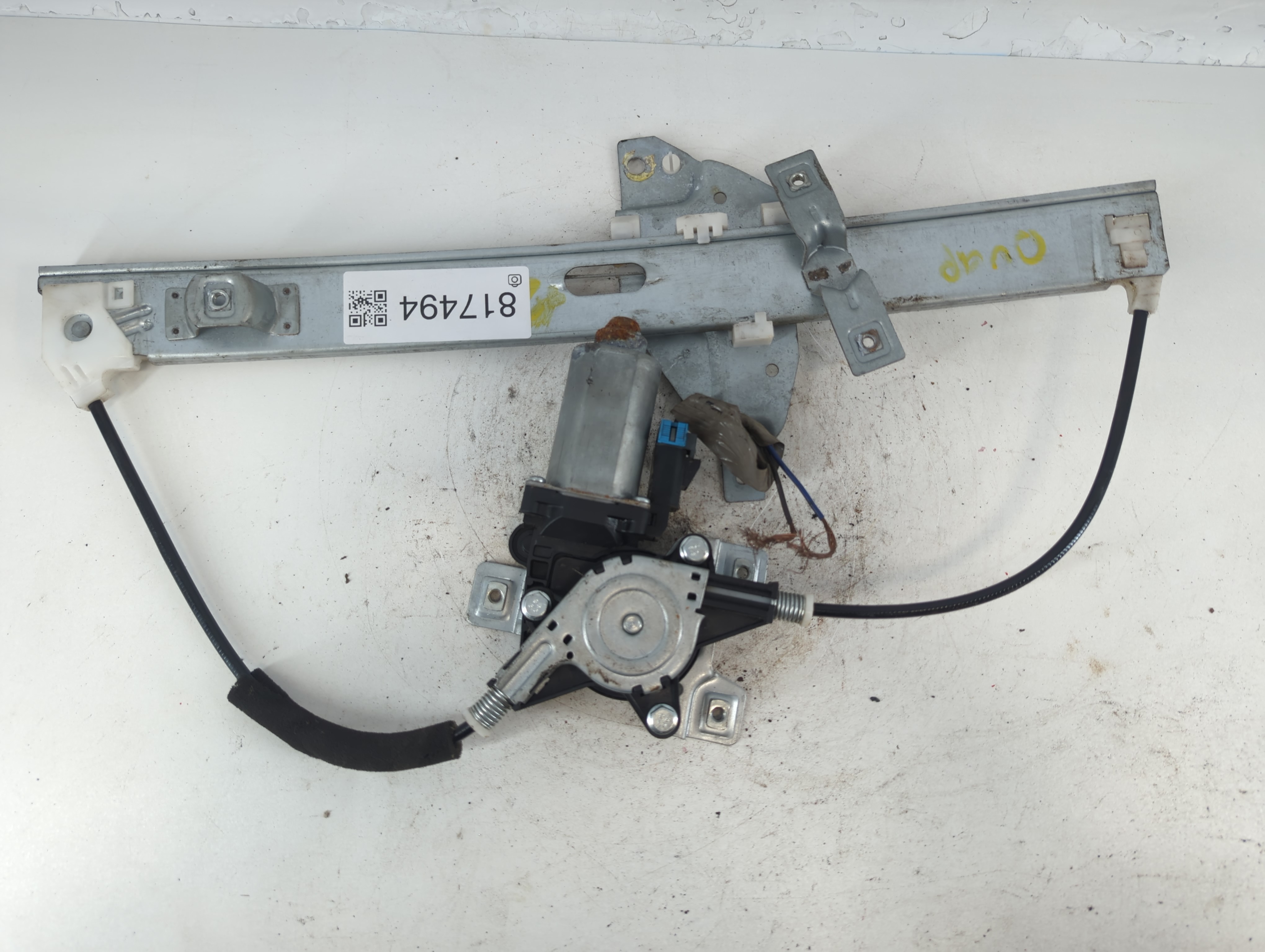 2003-2005 Chevrolet Impala Passenger Front Right Power Window Motor 817494 - Oemusedautoparts1.com