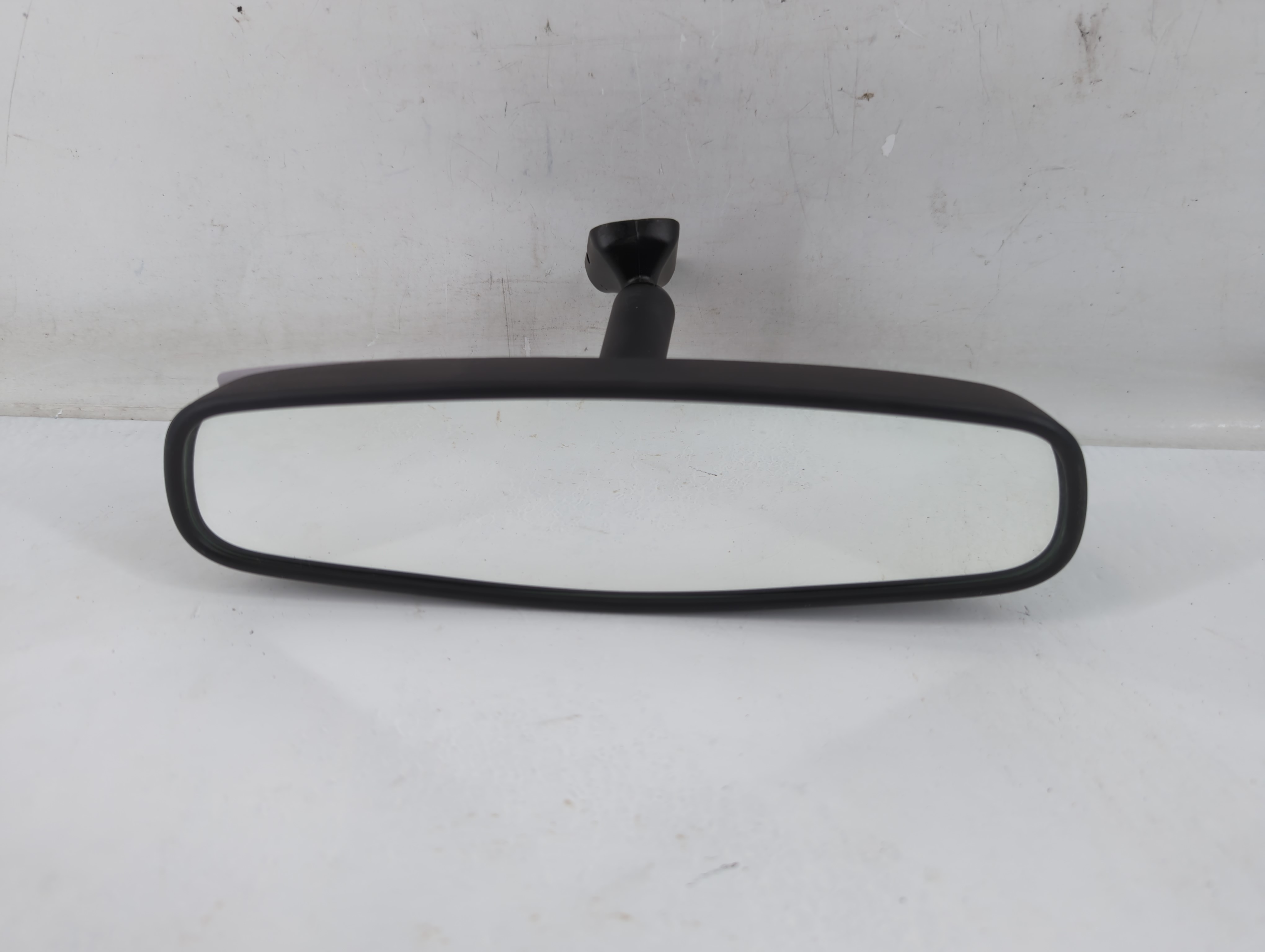 2021-2022 Chevrolet Trailblazer Interior Rear View Mirror Oem 817555 - Oemusedautoparts1.com