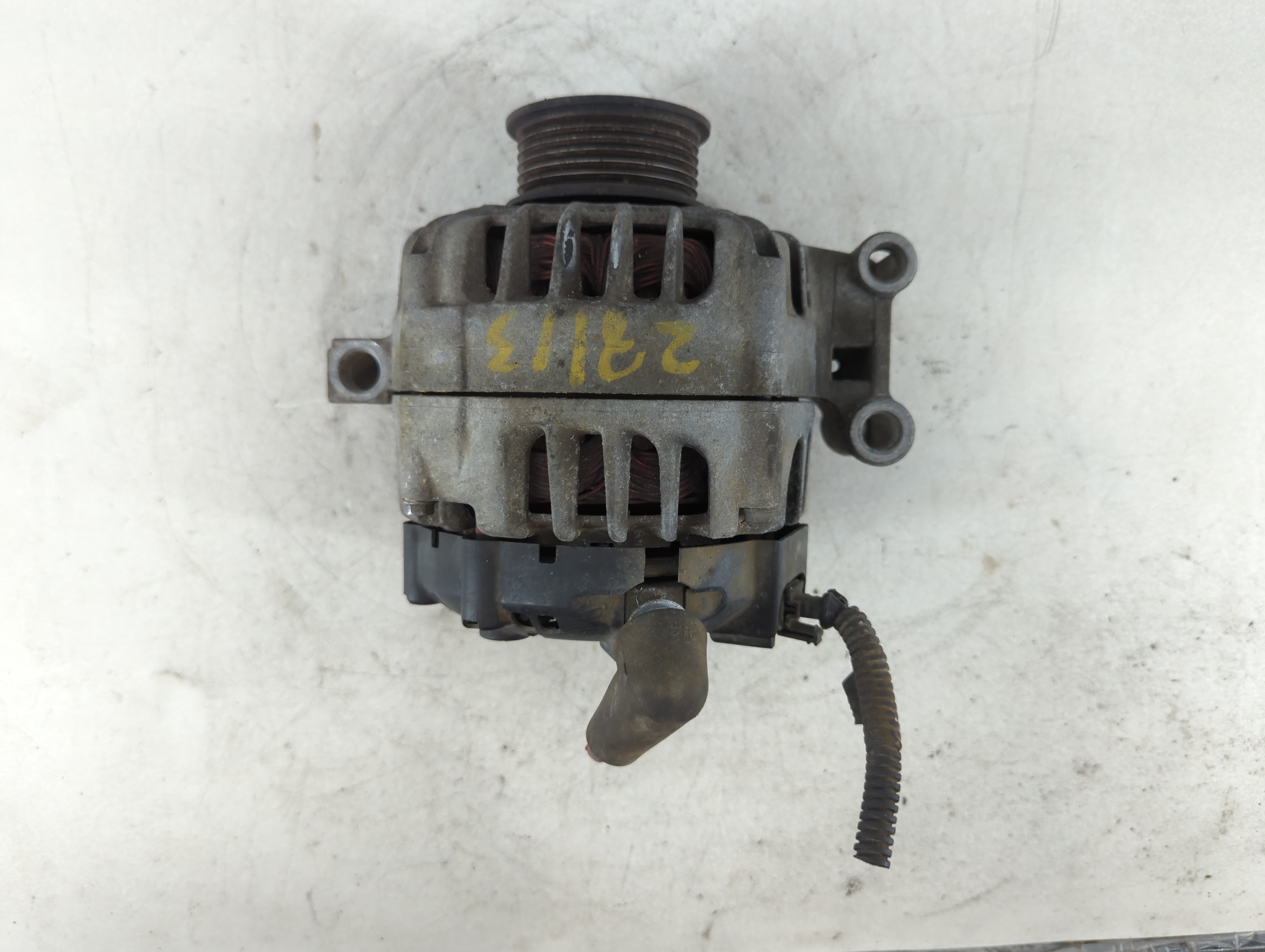 Picture of 2007-2012 Gmc Canyon Alternator Generator Charging Assembly Engine Oem 817626