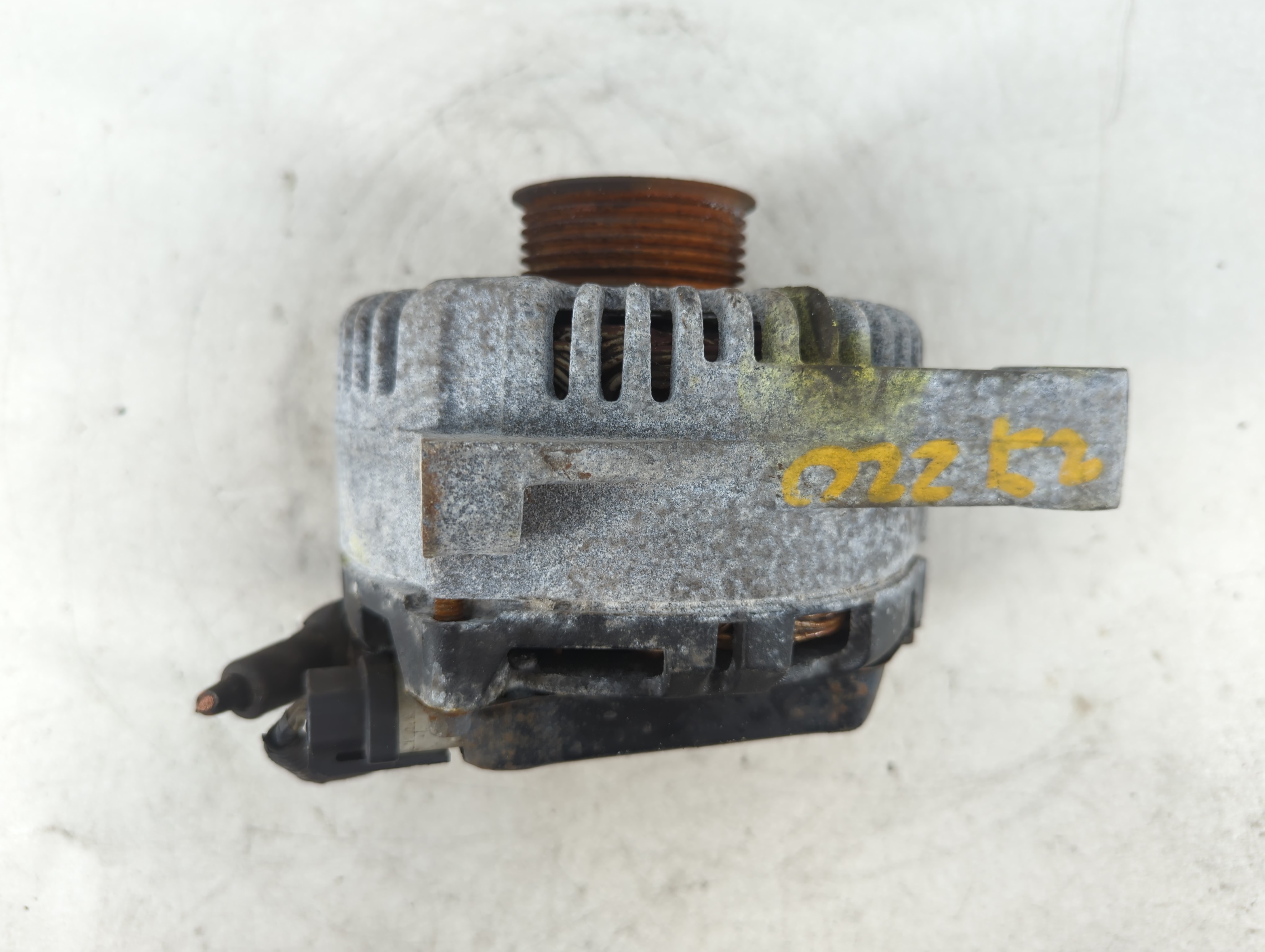 2003 Lincoln Town Car Alternator Generator Charging Assembly Engine Oem 817755 - Oemusedautoparts1.com