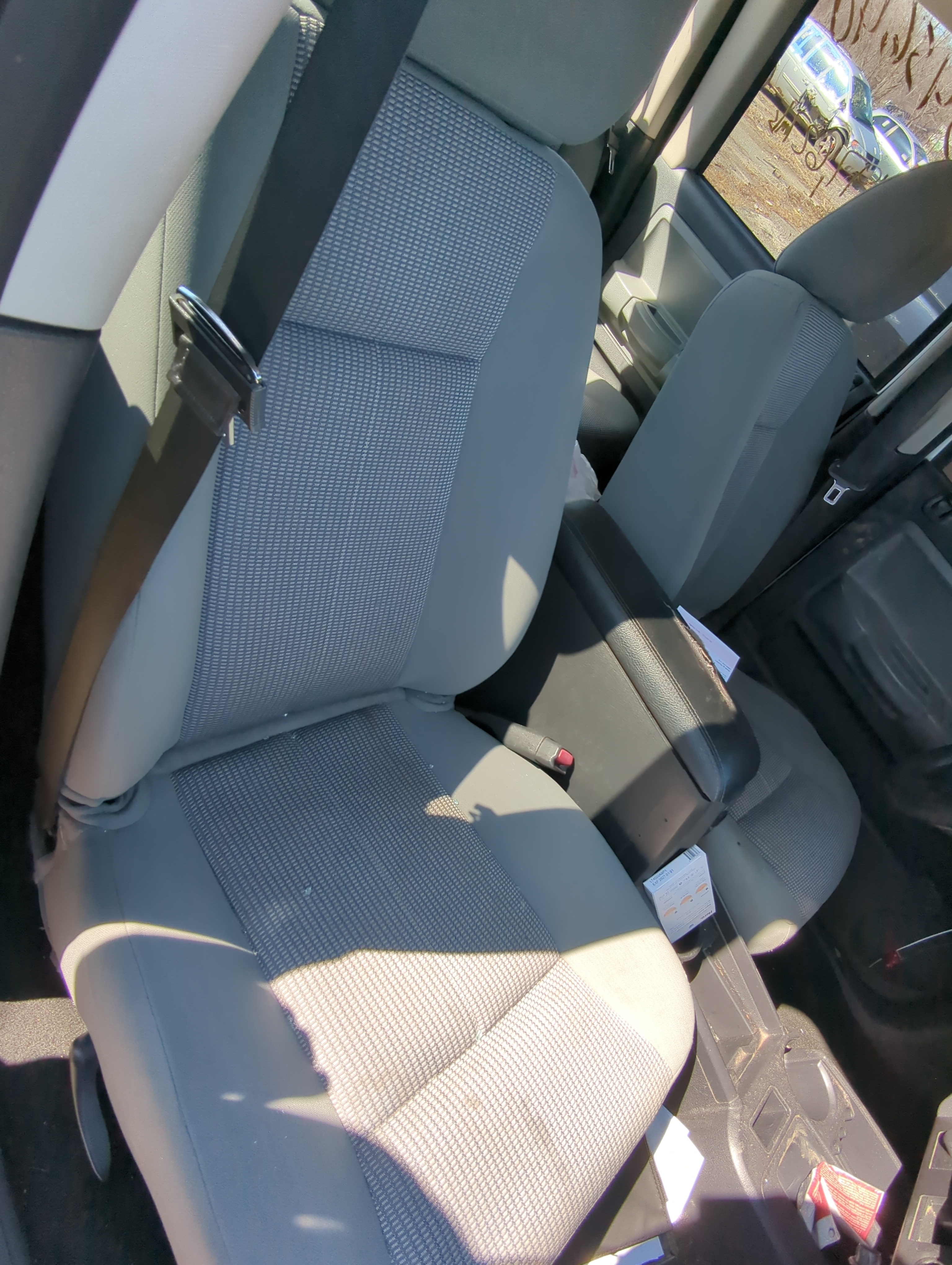 Picture of Ram Dakota Passenger Front Seat Oem 817961