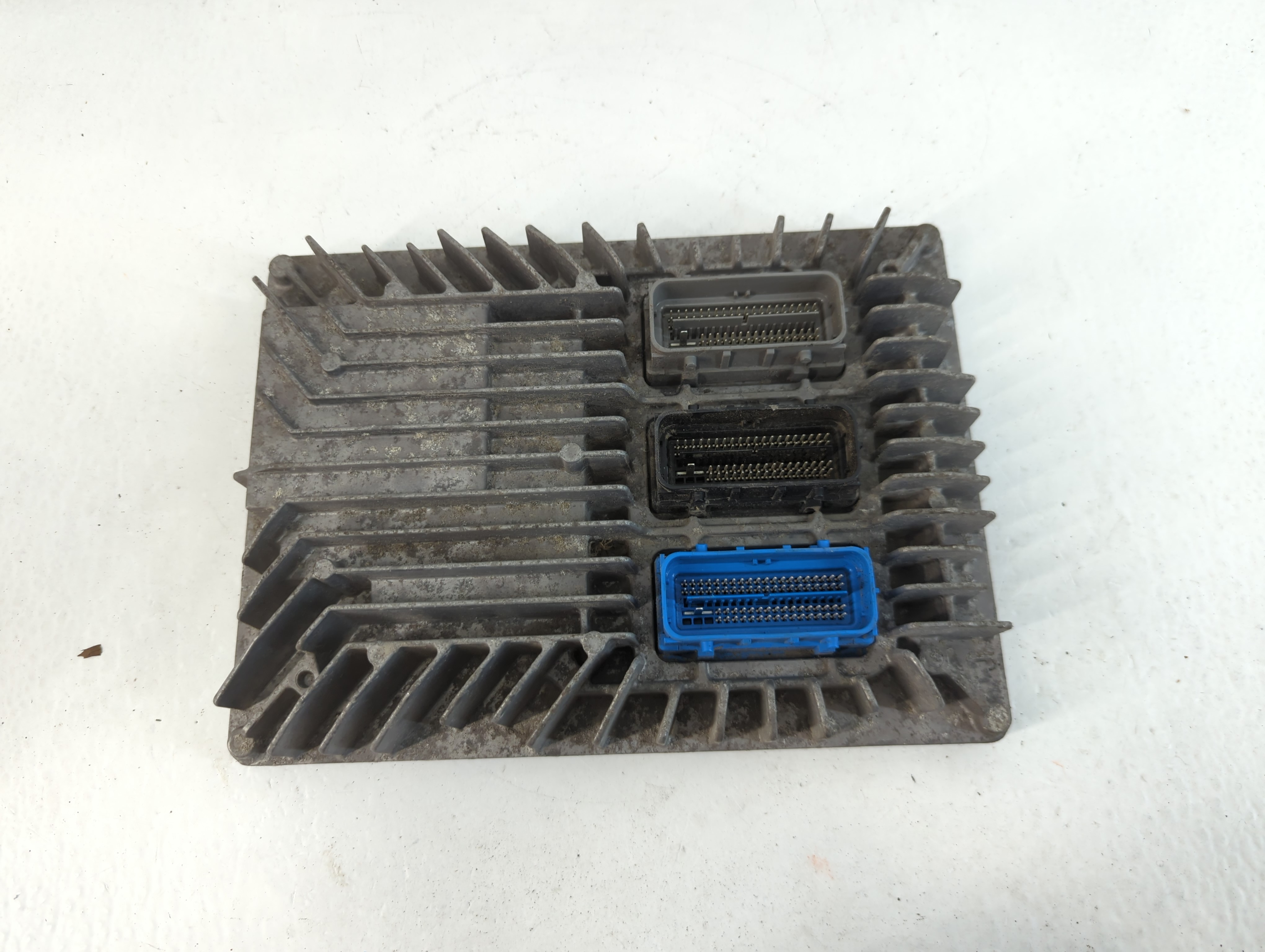 Picture of 2013-2016 Gmc Terrain Engine Control Computer Ecu Pcm Ecm Pcu Oem 818172