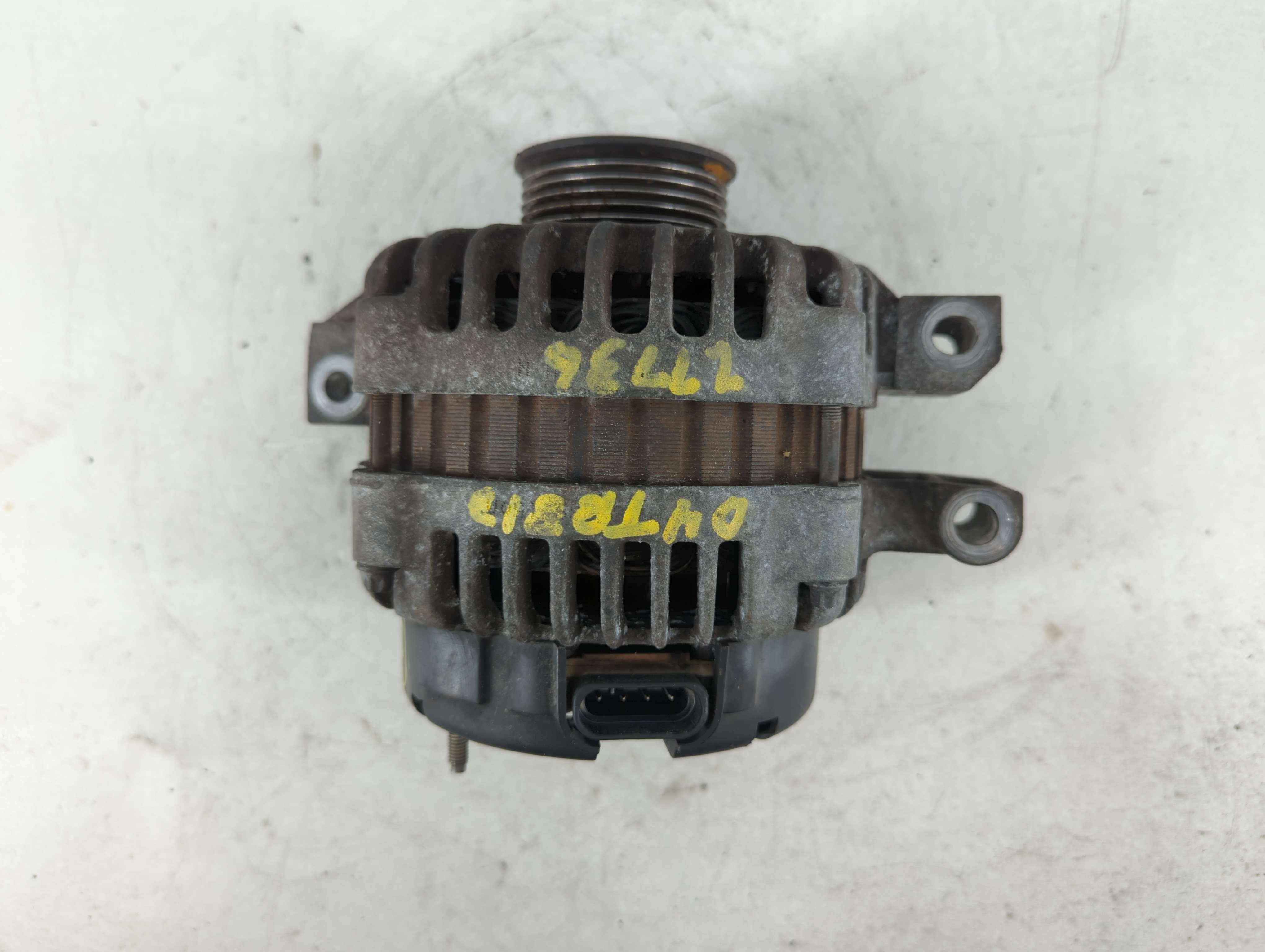 Picture of Chevrolet Trailbazer Ext Alternator Generator Charging Assembly Engine Oem 818232