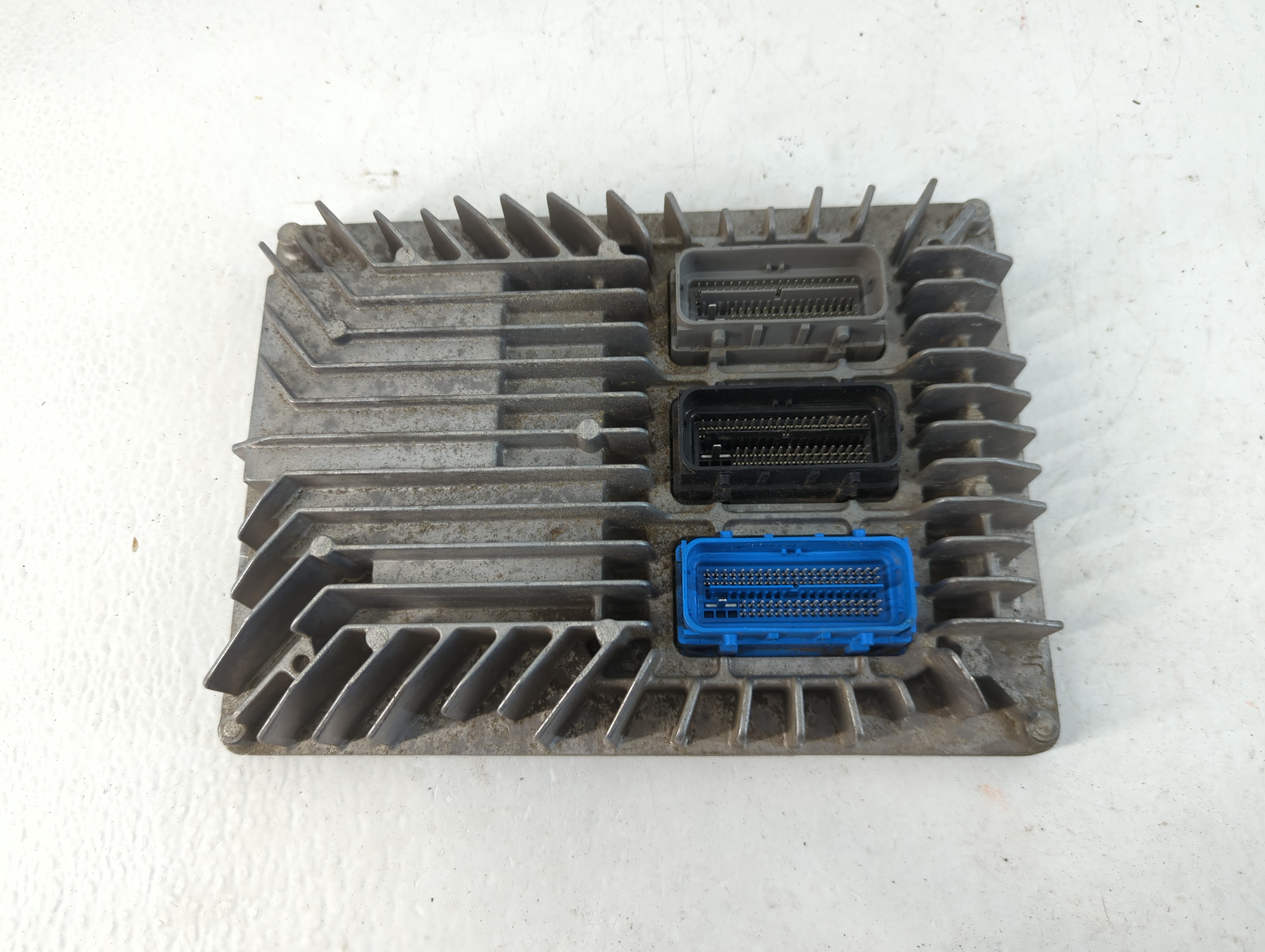 2013-2016 Gmc Terrain Engine Control Computer Ecu Pcm Ecm Pcu Oem 818250 - Oemusedautoparts1.com