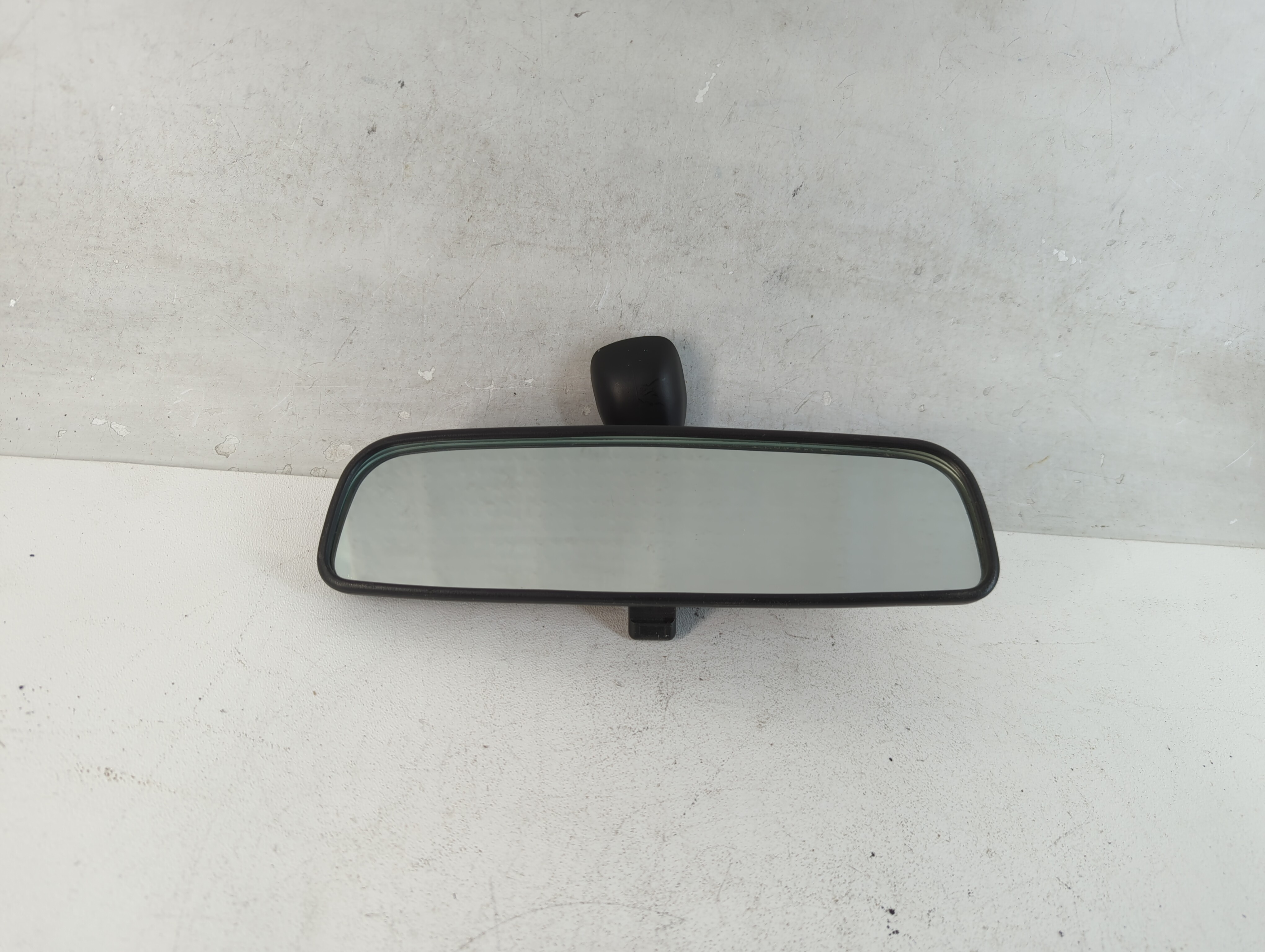 2000-2004 Hyundai Accent Interior Rear View Mirror Oem 818293 - Oemusedautoparts1.com