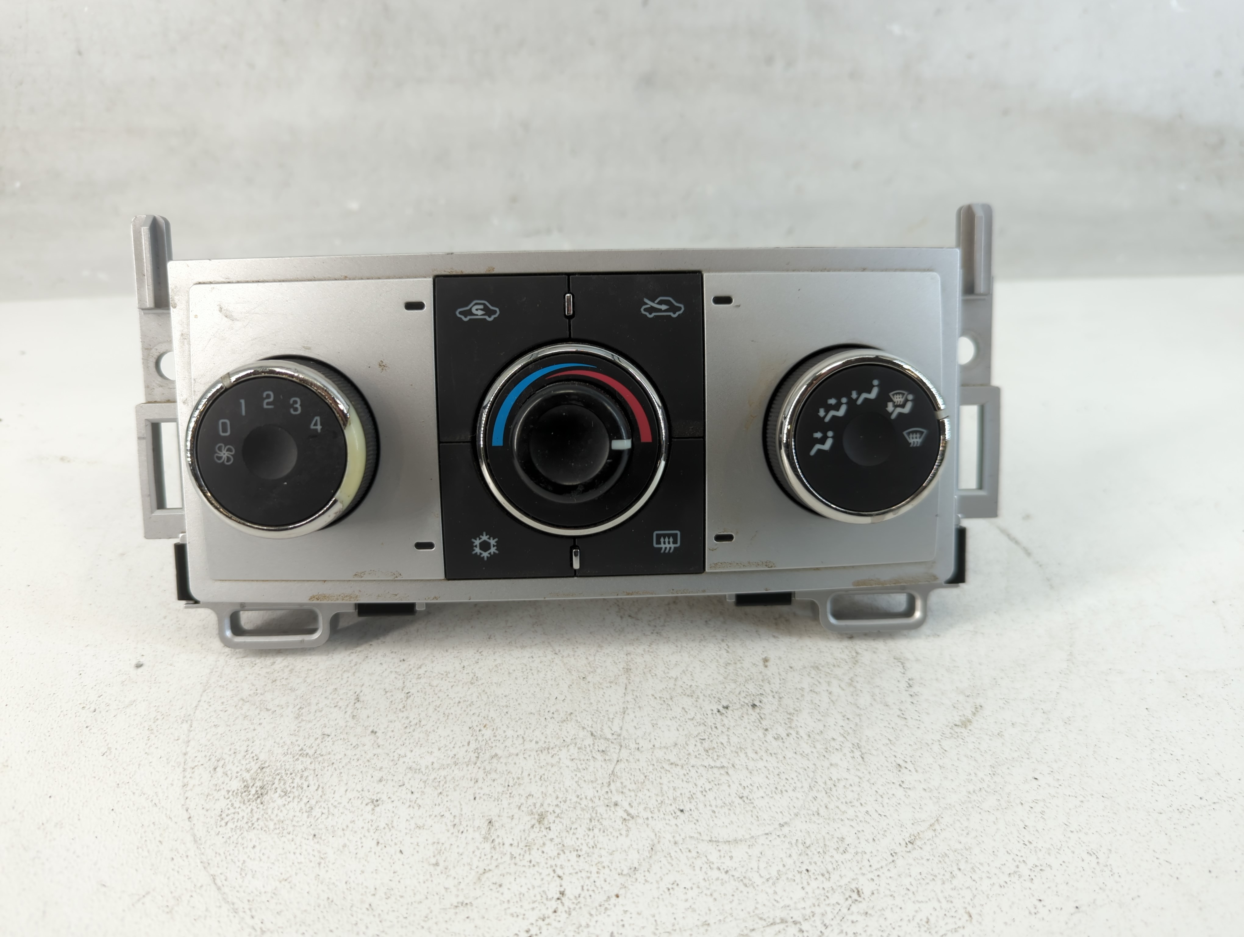 2004-2008 Chevrolet Malibu Ac Heater Climate Control 25878418 818295 - Oemusedautoparts1.com