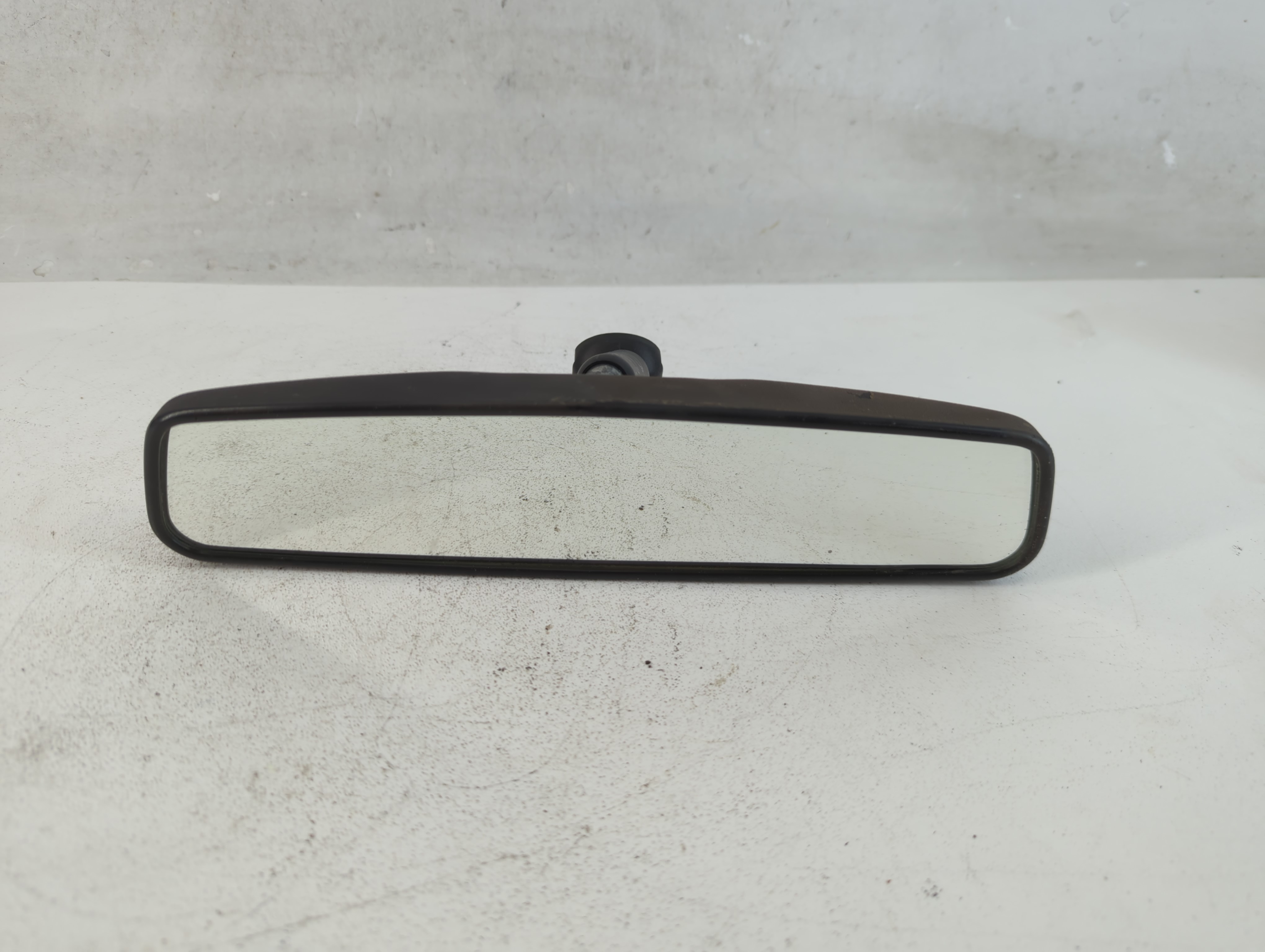 2004-2008 Chrysler Pacifica Interior Rear View Mirror Oem 818311 - Oemusedautoparts1.com