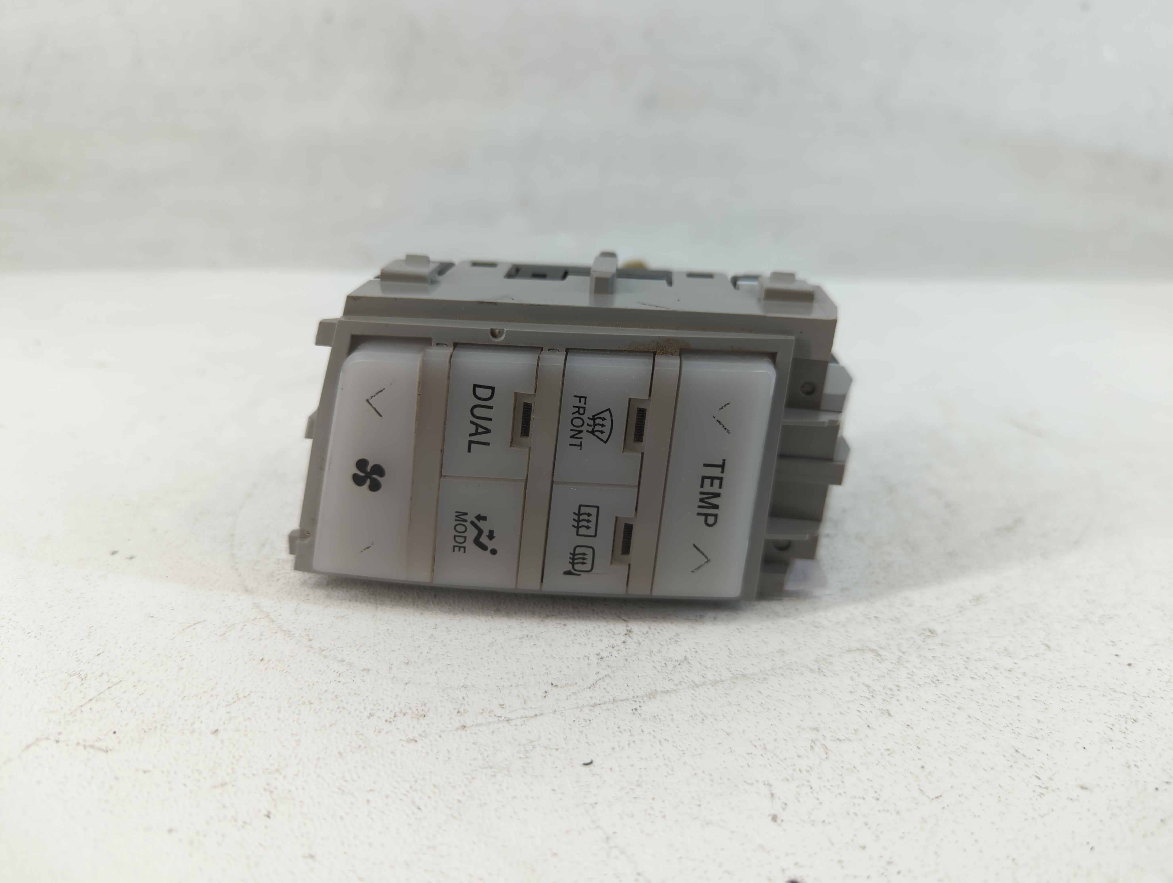 2005-2010 Toyota Avalon Ac Heater Climate Control 55900-07160 818343 - Oemusedautoparts1.com