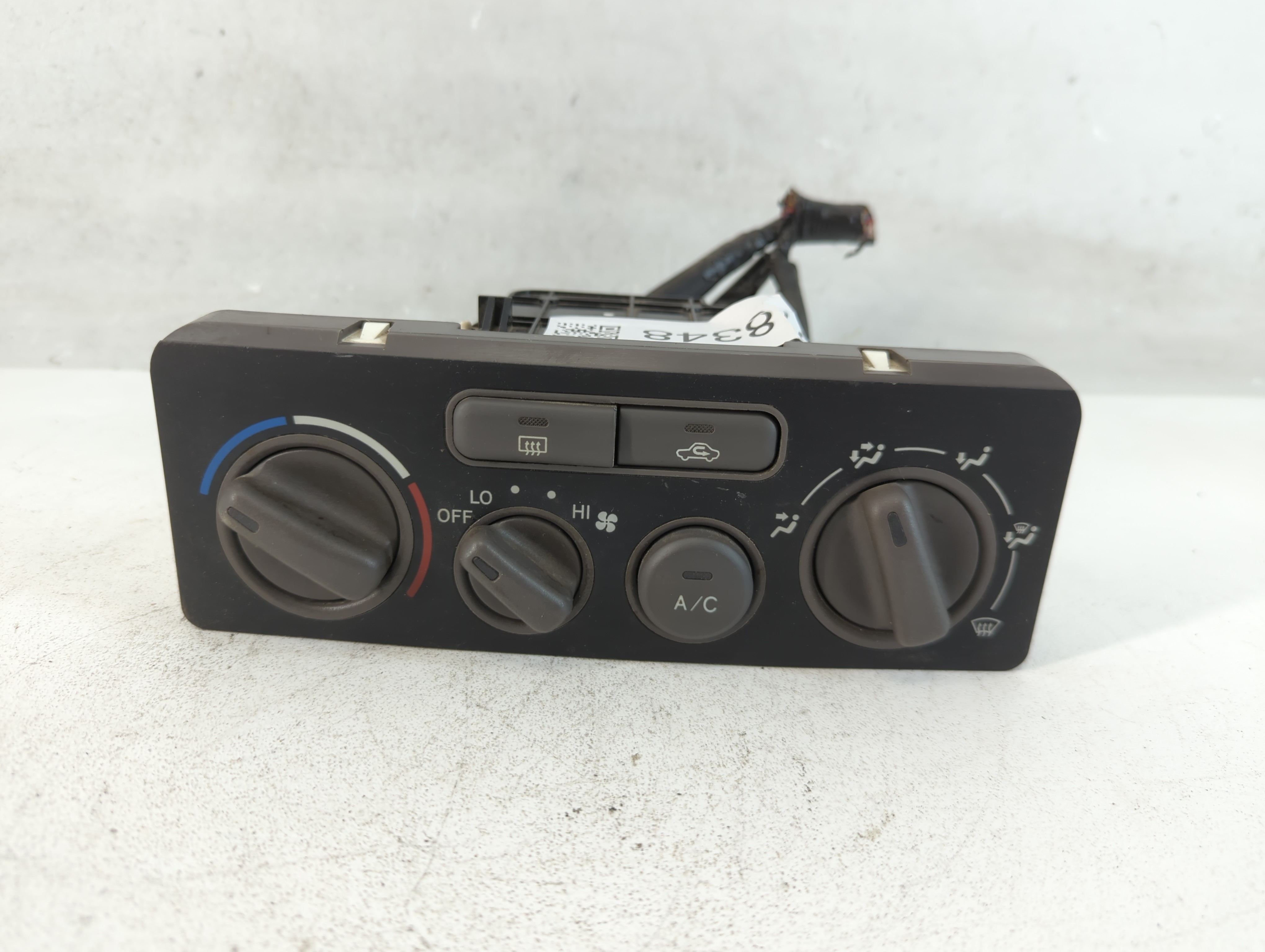 2001-2002 Toyota Corolla Ac Heater Climate Control 5590002070 818348 - Oemusedautoparts1.com