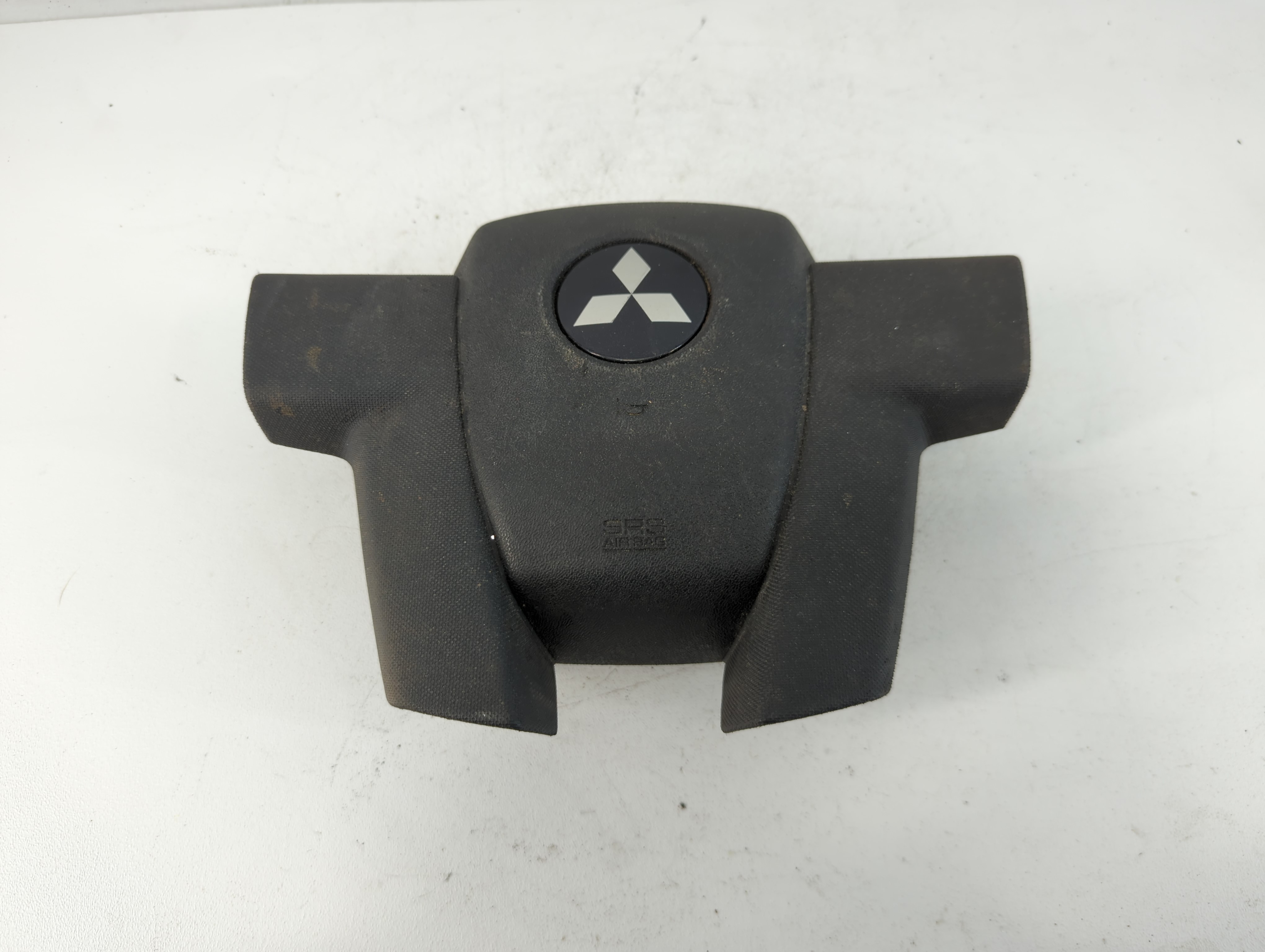 2004-2006 Mitsubishi Galant Air Bag Driver Left Steering Wheel Mounted 818369 - Oemusedautoparts1.com