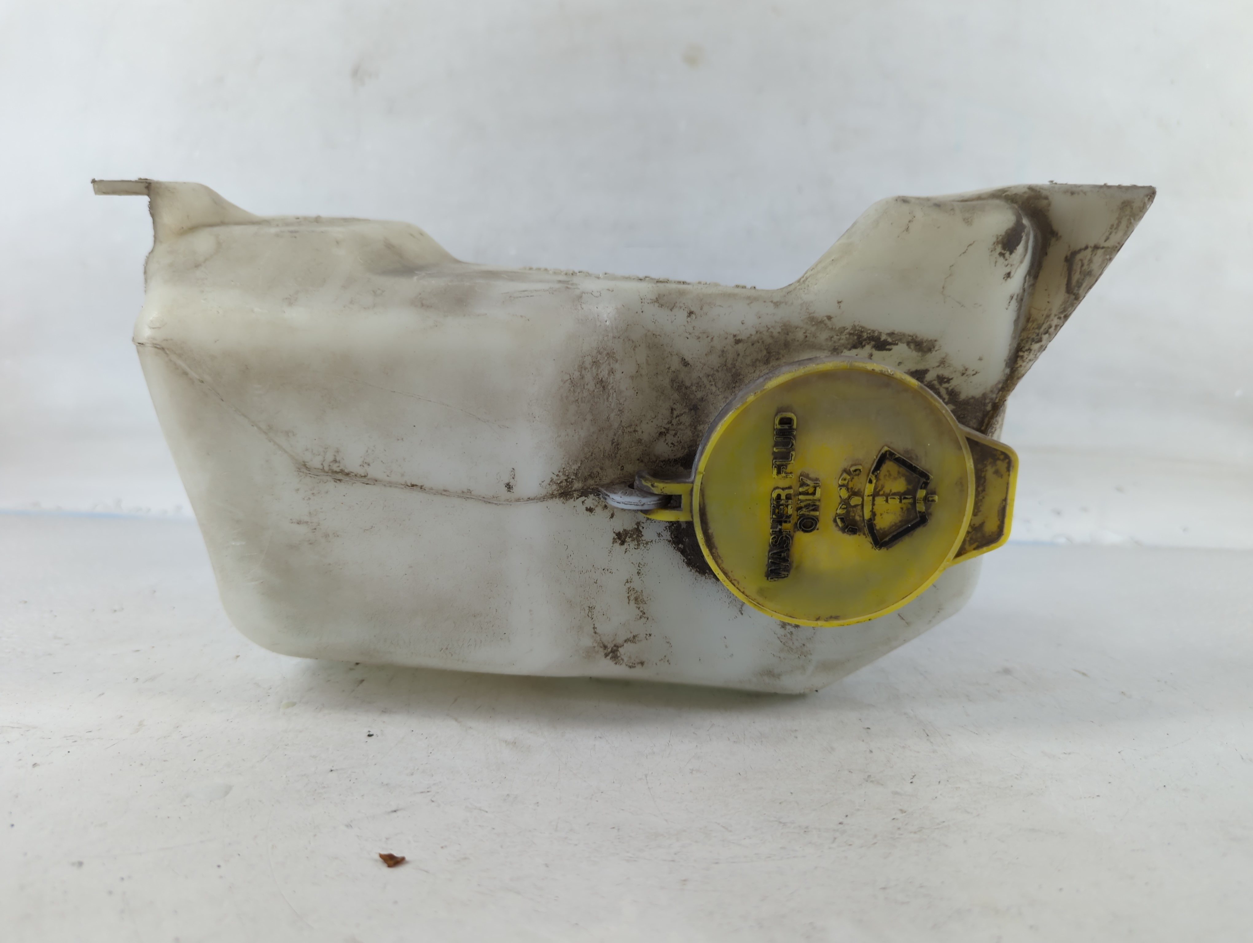 1997 Jeep Grand Cherokee Radiator Coolant Overflow Expansion Tank Bottle 818465 - Oemusedautoparts1.com