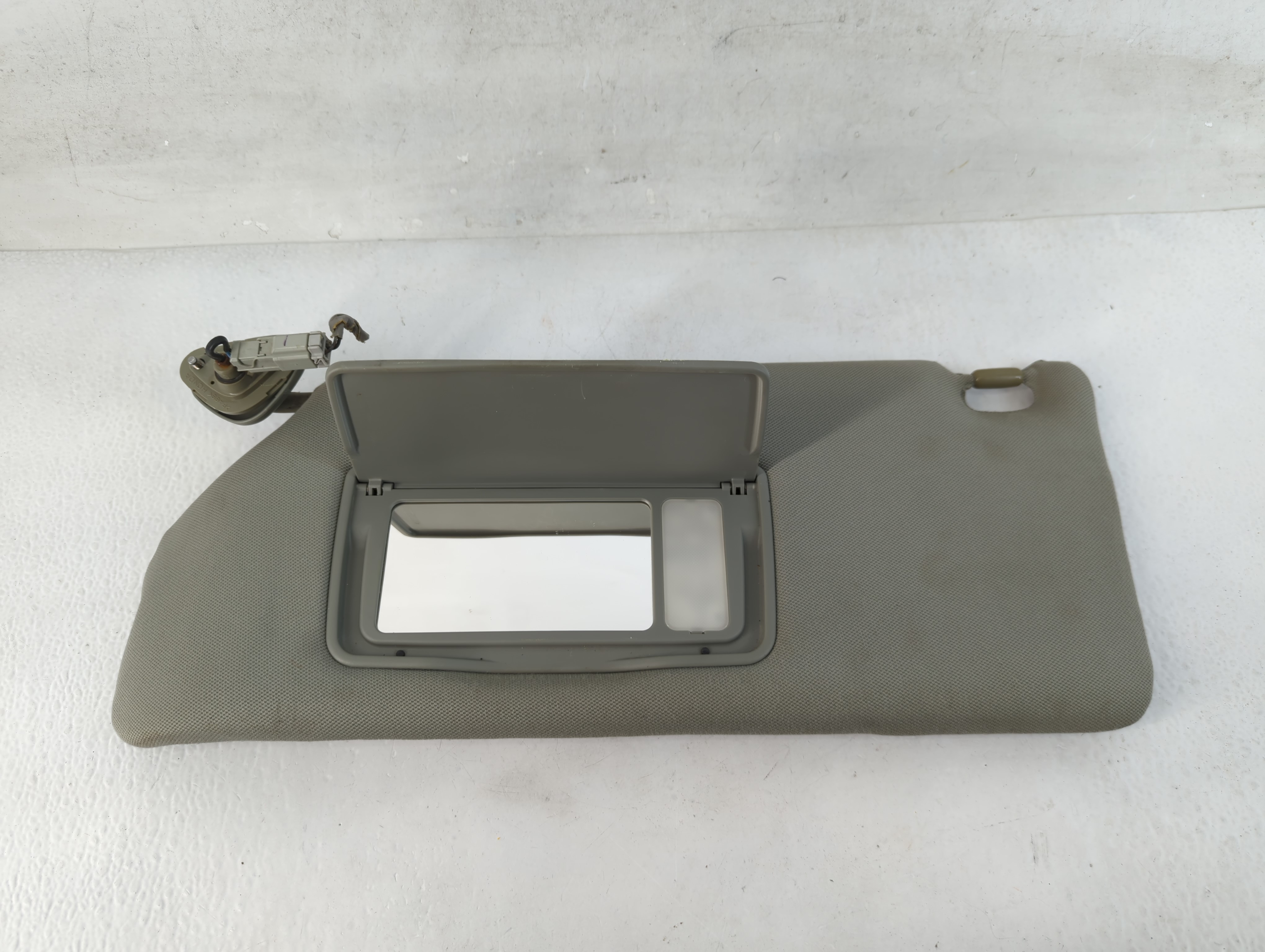 2006-2010 Honda Odyssey Driver Sun Visor Mirror Left Sunvisor Dark Beige 818471 - Oemusedautoparts1.com