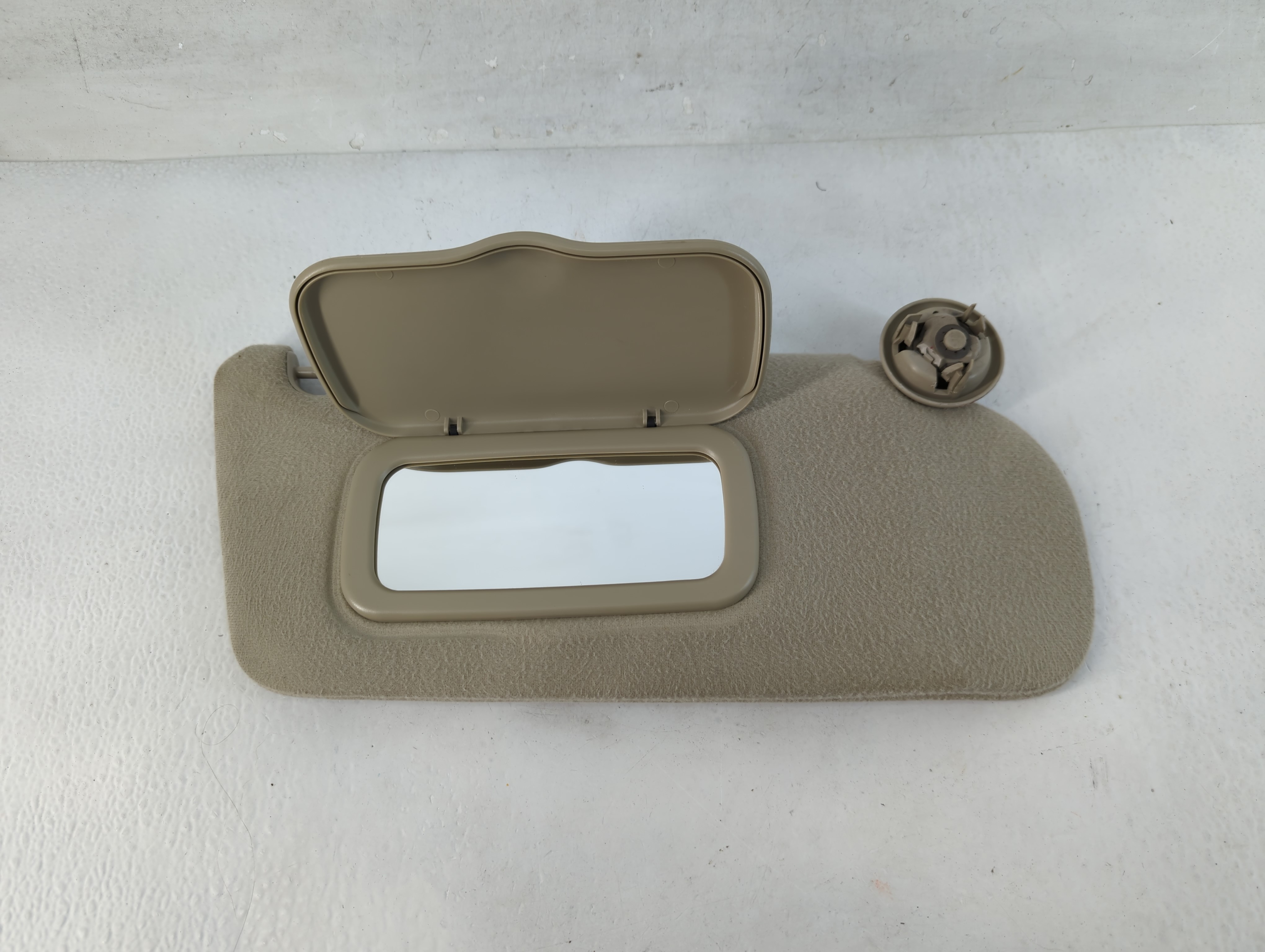 1999 Chevrolet Malibu Passenger Sun Visor Mirror Right Sunvisor Light Tan 818473 - Oemusedautoparts1.com