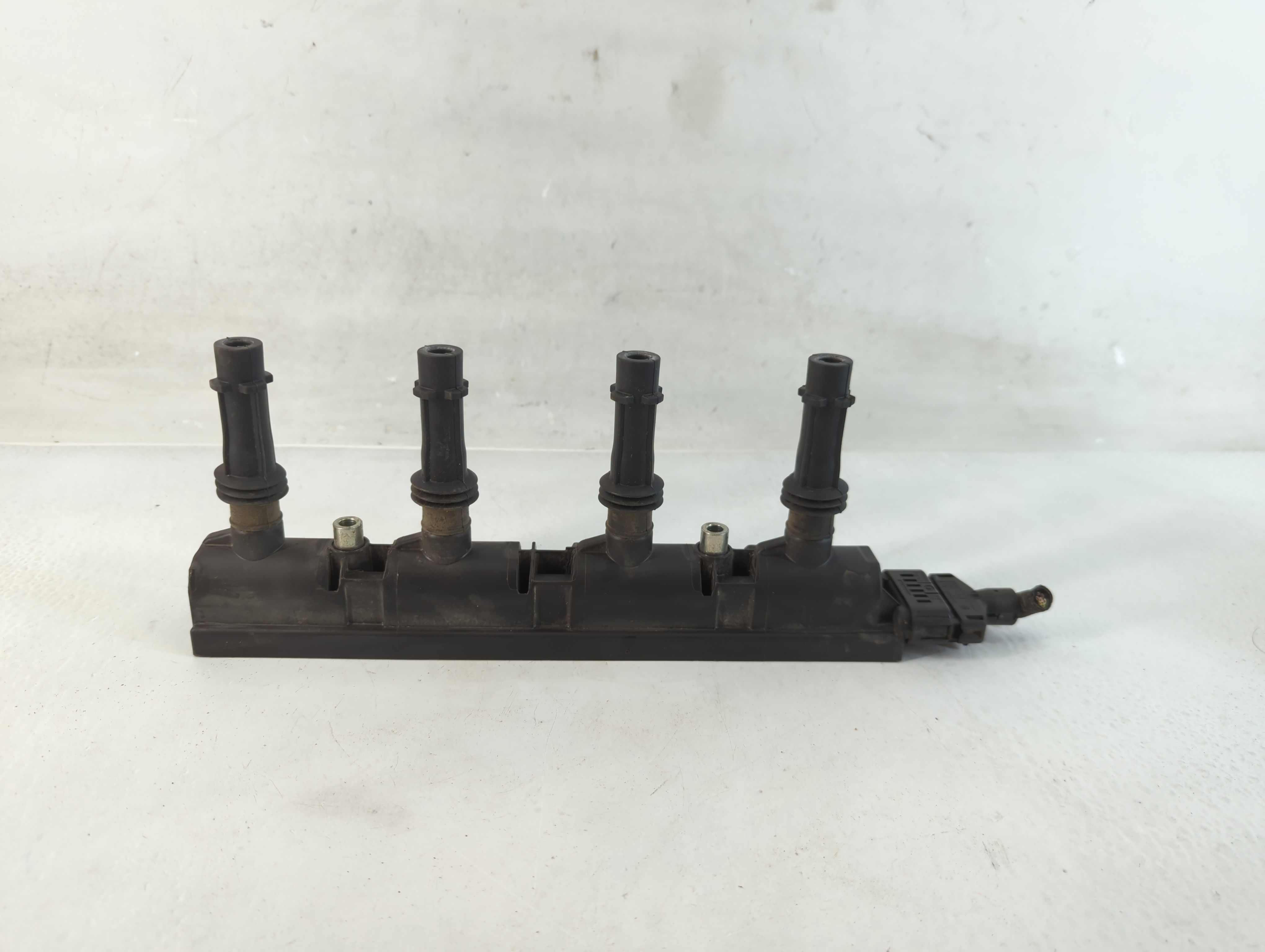 Picture of 2022 Buick Encore IGNITION COIL 818533