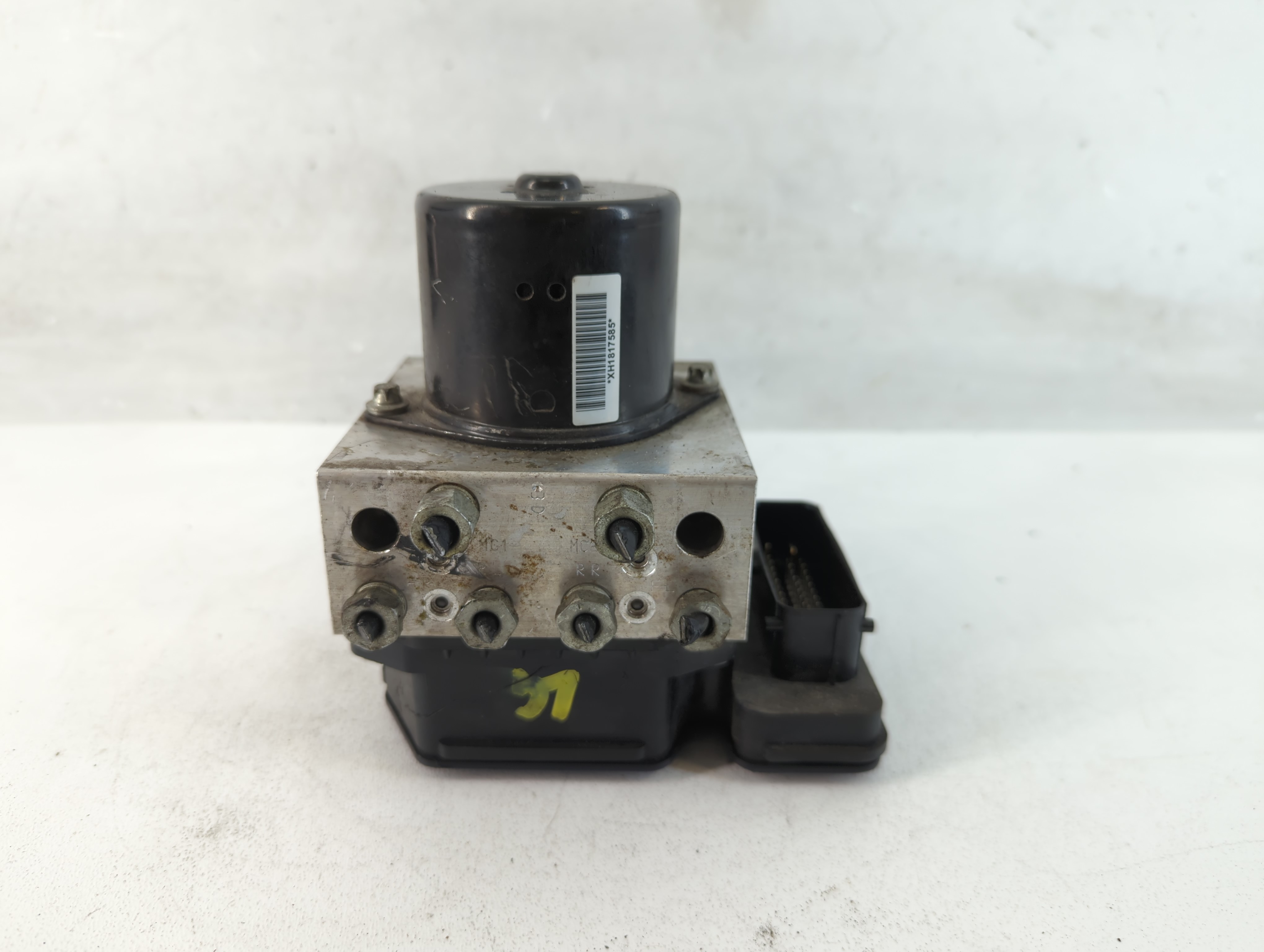 2013-2016 Chevrolet Malibu Abs Pump Control Module 818554 - Oemusedautoparts1.com