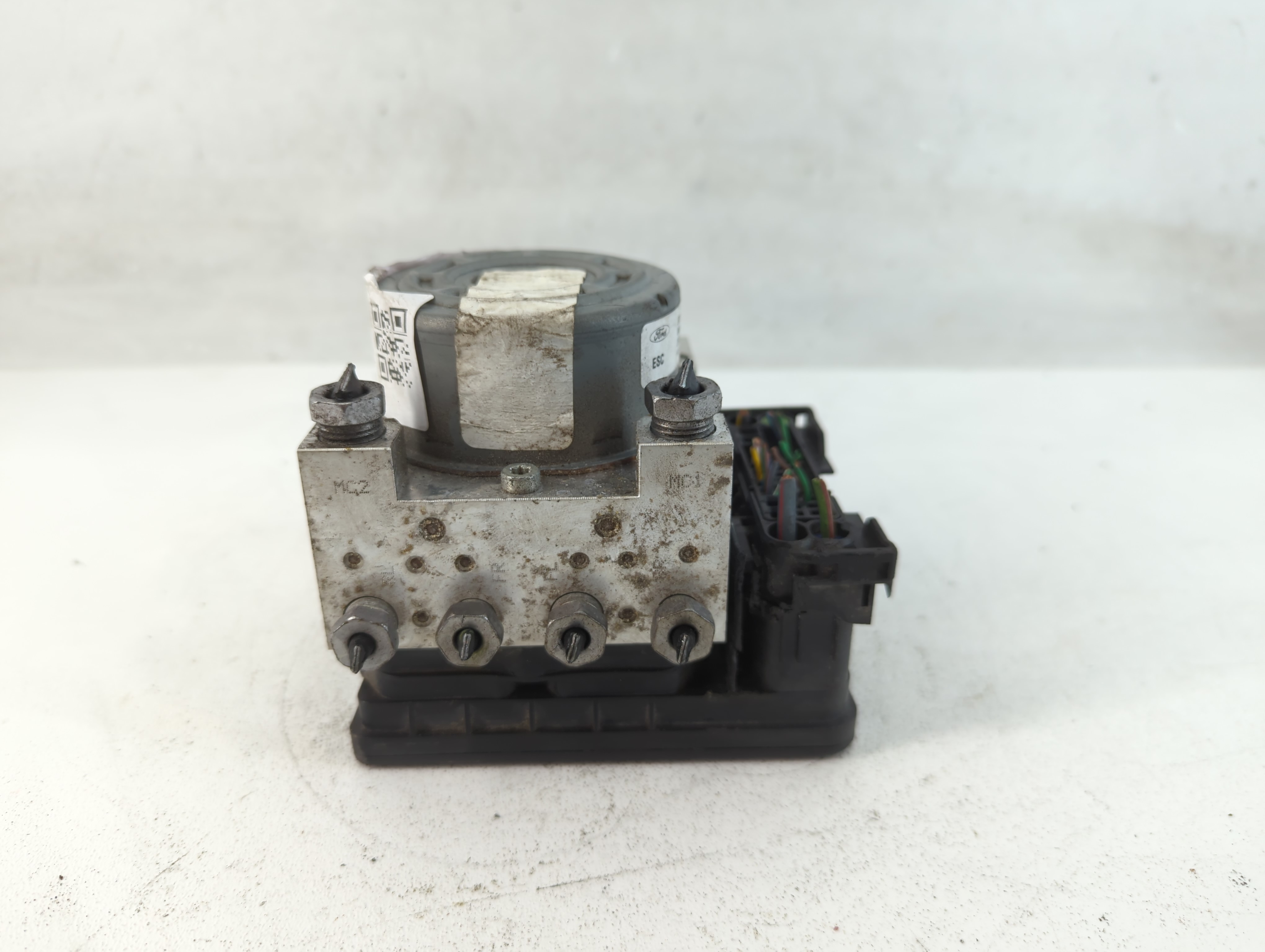 2019-2022 Ford Mustang Abs Pump Control Module 818568 - Oemusedautoparts1.com