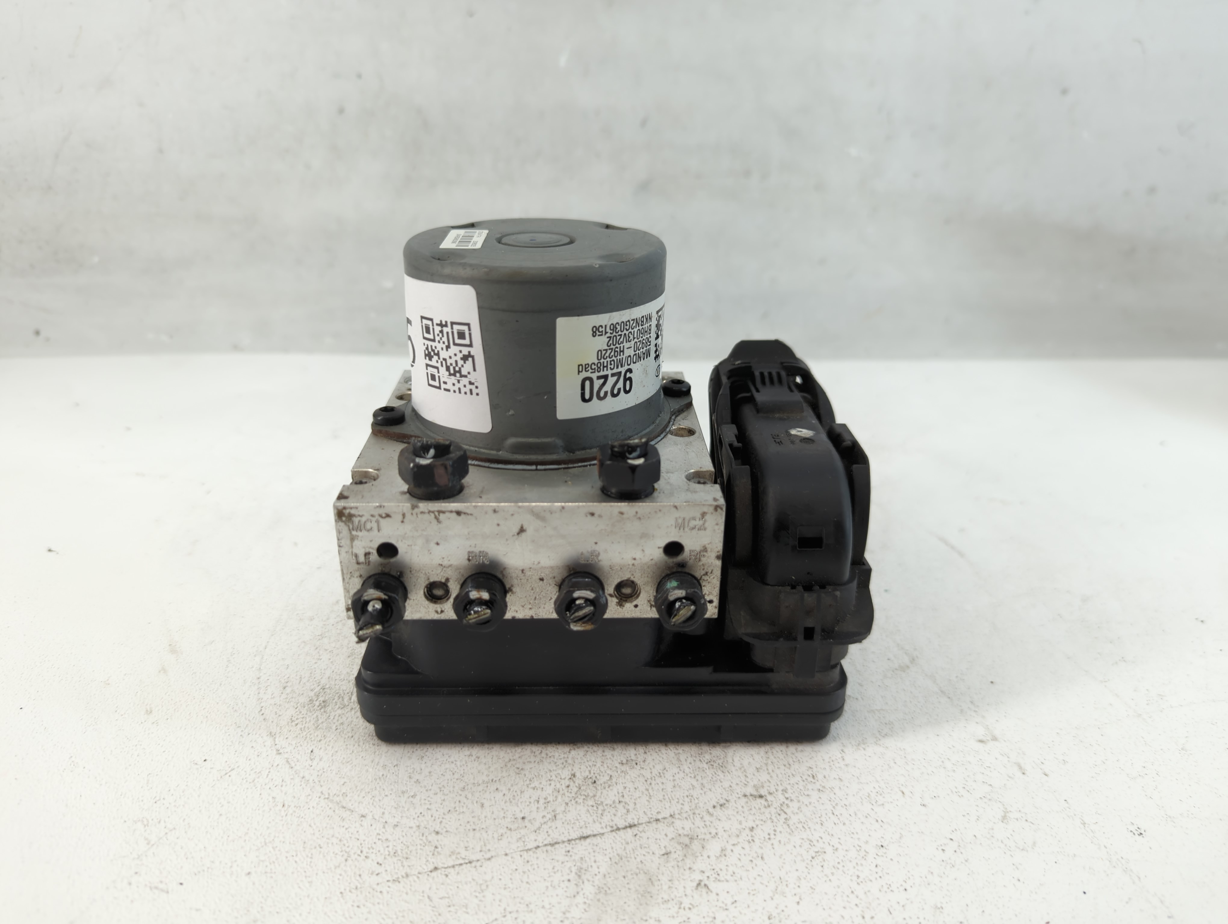 2018-2019 Kia Rio Abs Pump Control Module 818585 - Oemusedautoparts1.com