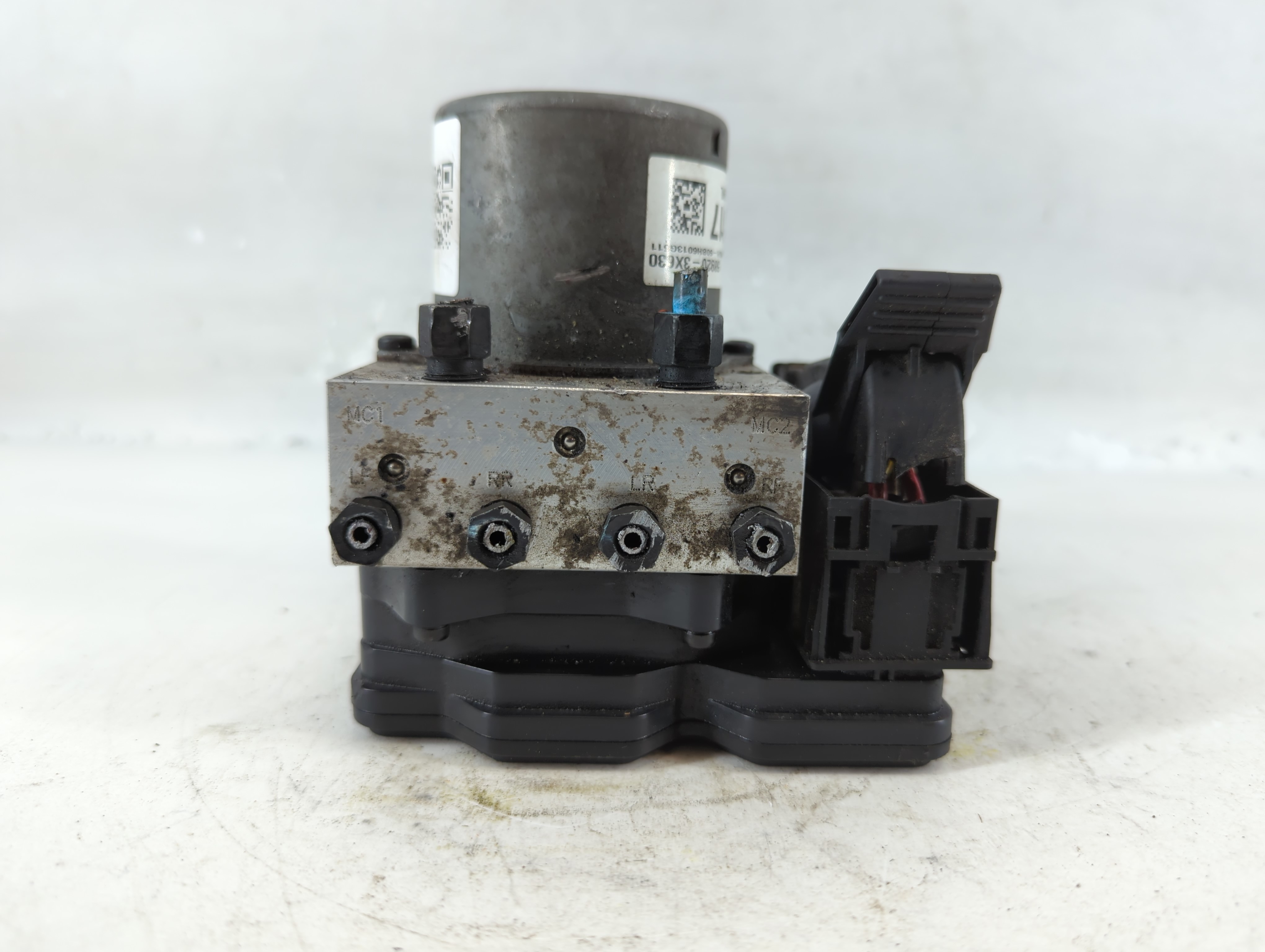 2014-2016 Hyundai Elantra Abs Pump Control Module 818622 - Oemusedautoparts1.com