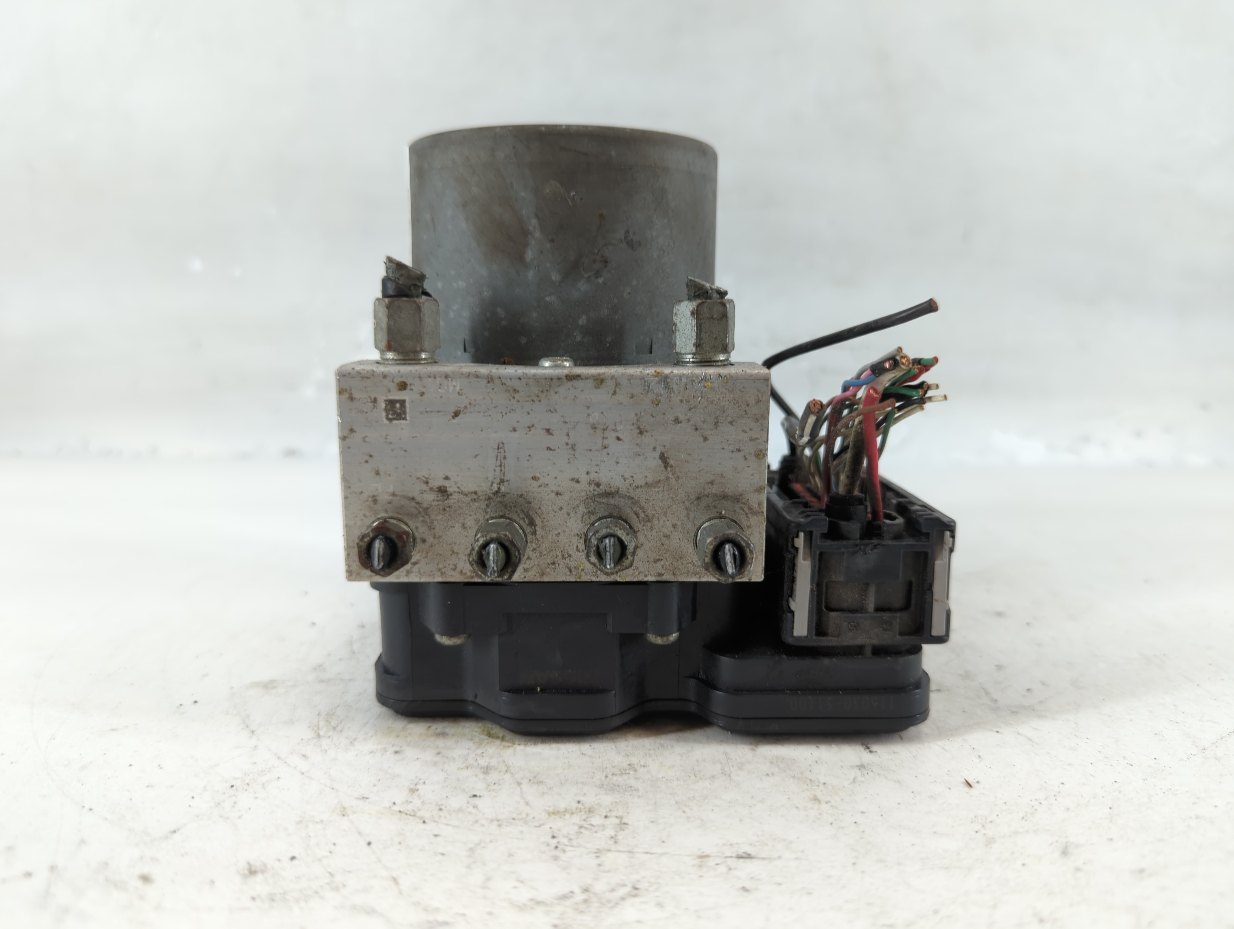 2017-2017 Nissan Pathfinder Abs Pump Control Module 818626 - Oemusedautoparts1.com