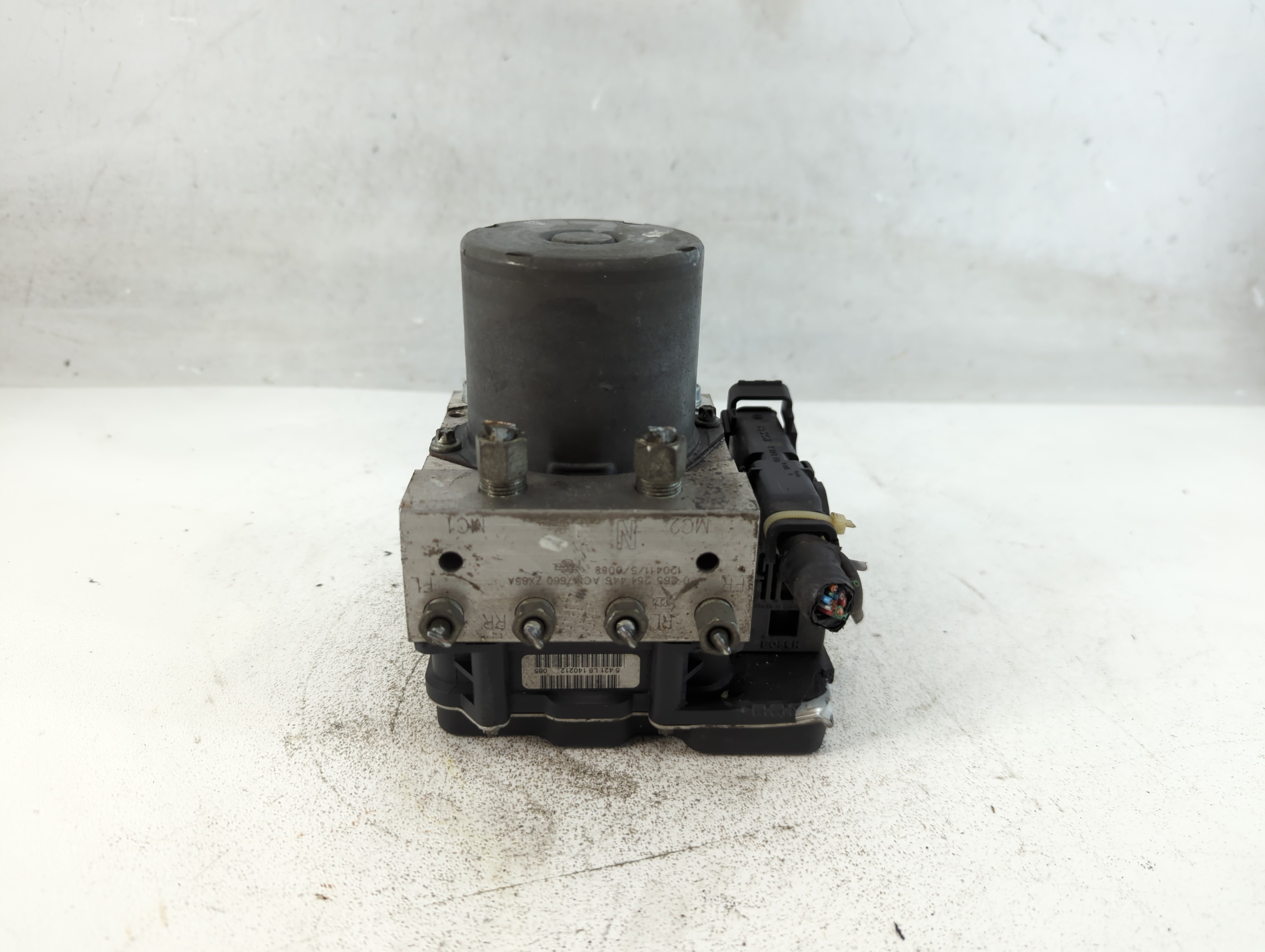 2011-2012 Nissan Altima Abs Pump Control Module 818675 - Oemusedautoparts1.com