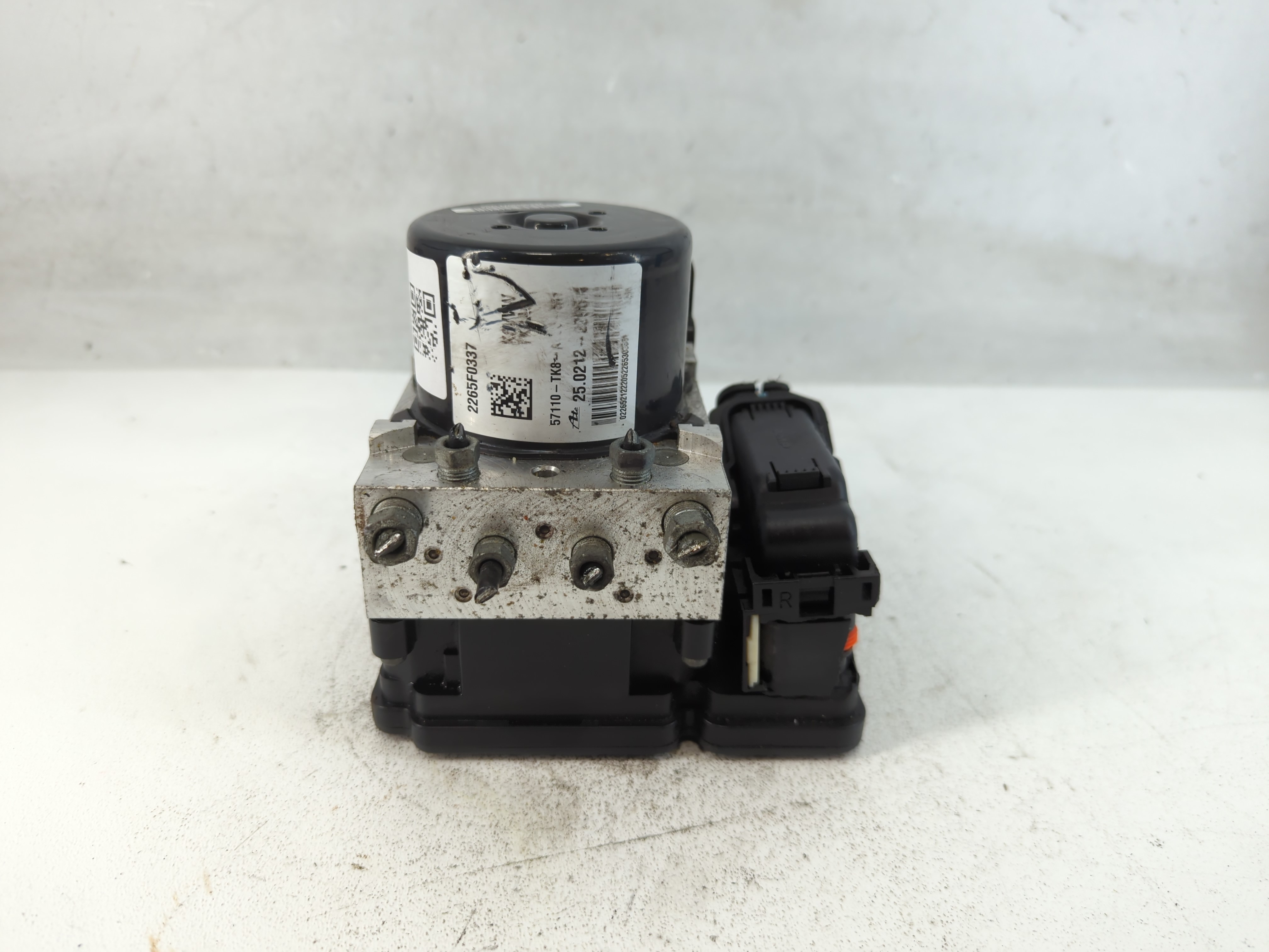 Picture of Honda Odyssey Abs Pump Control Module 818676