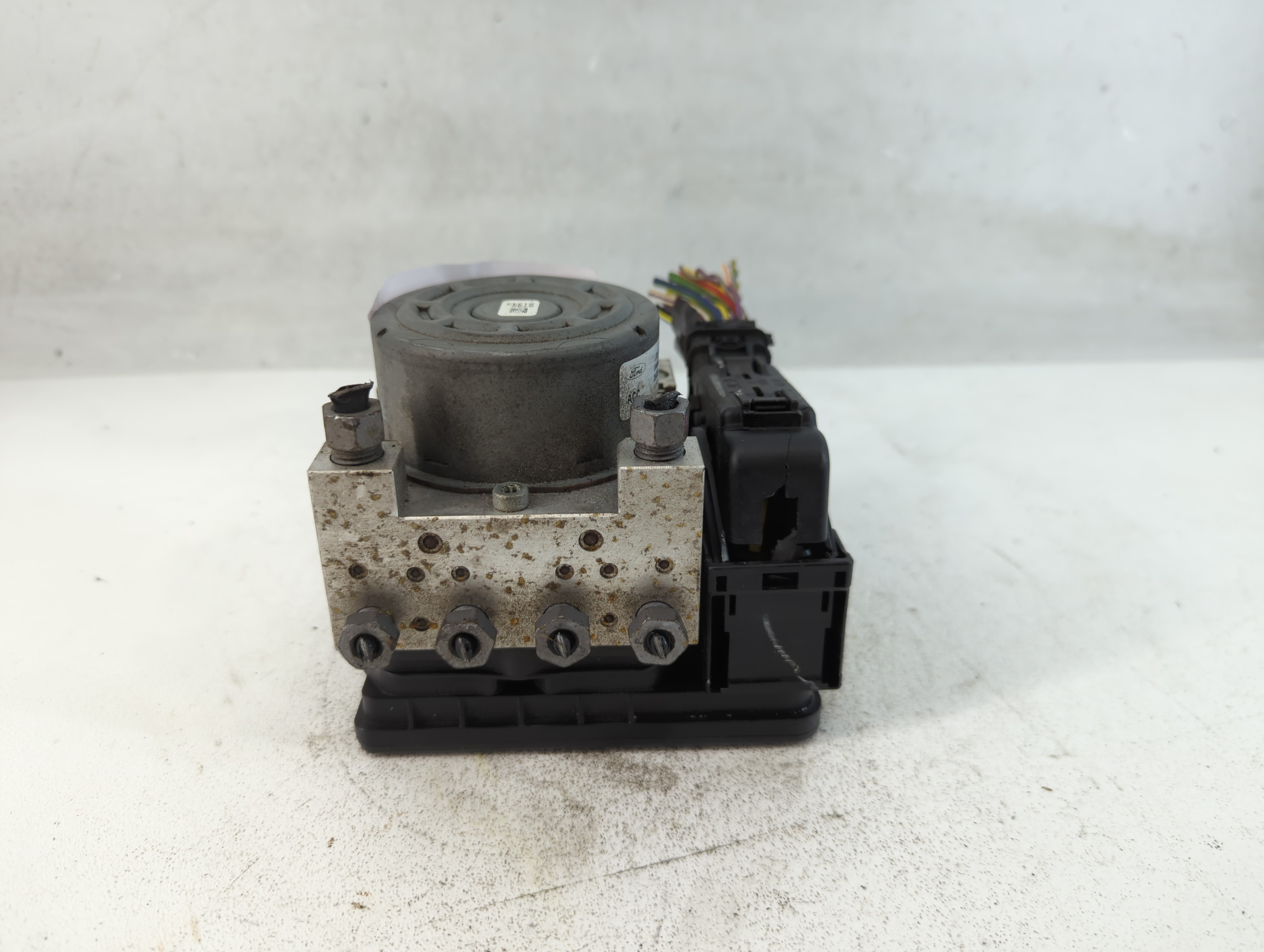 2014-2016 Lincoln Mkz Abs Pump Control Module 818677 - Oemusedautoparts1.com