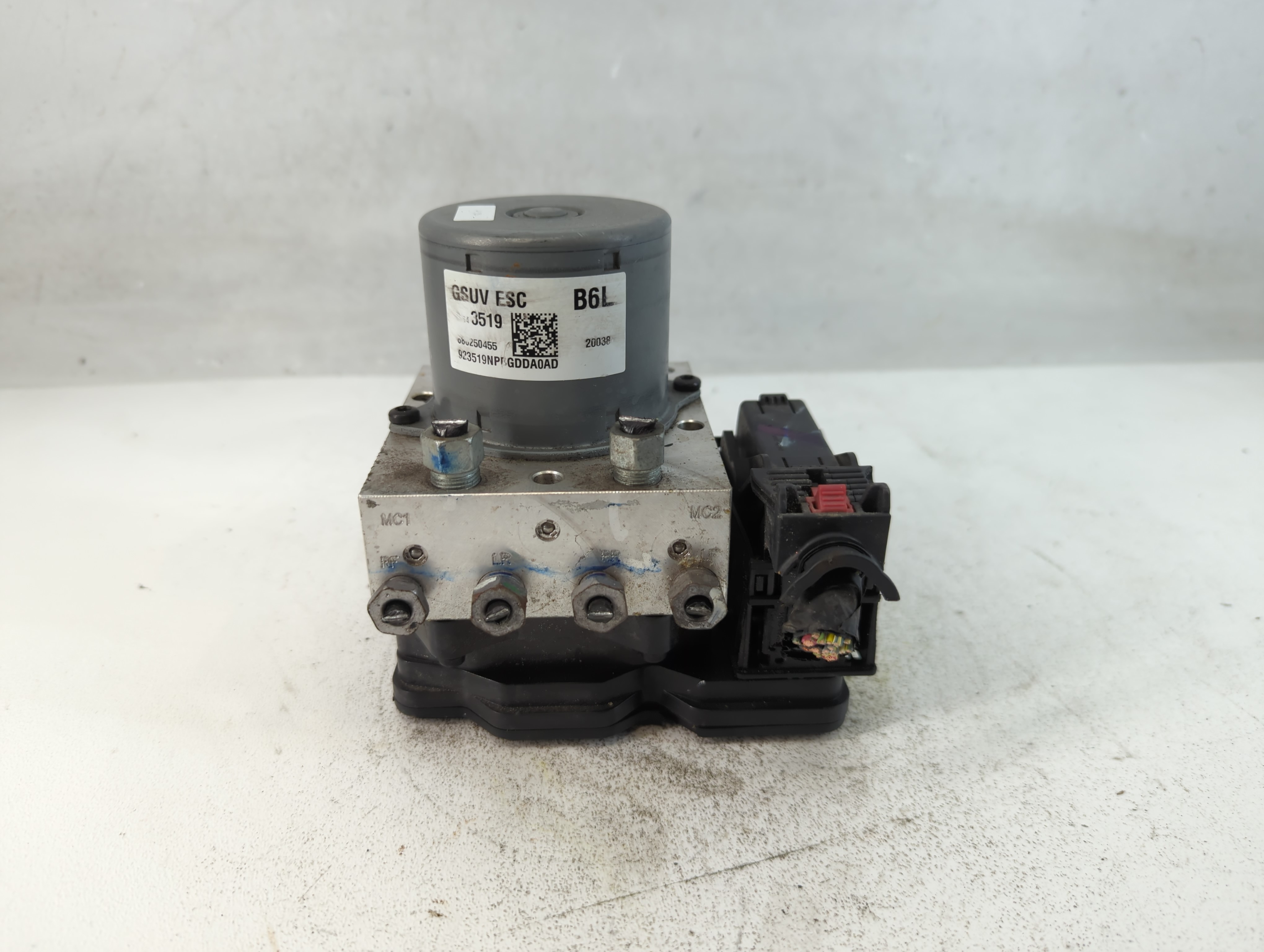 Picture of 2017-2021 Chevrolet Trax Abs Pump Control Module 818680